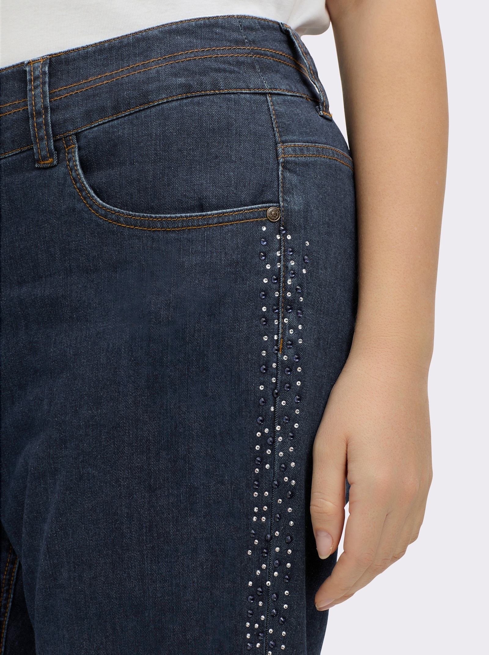sheego Gerade Jeans mit Glitzersteinchen seitlich - dark blue