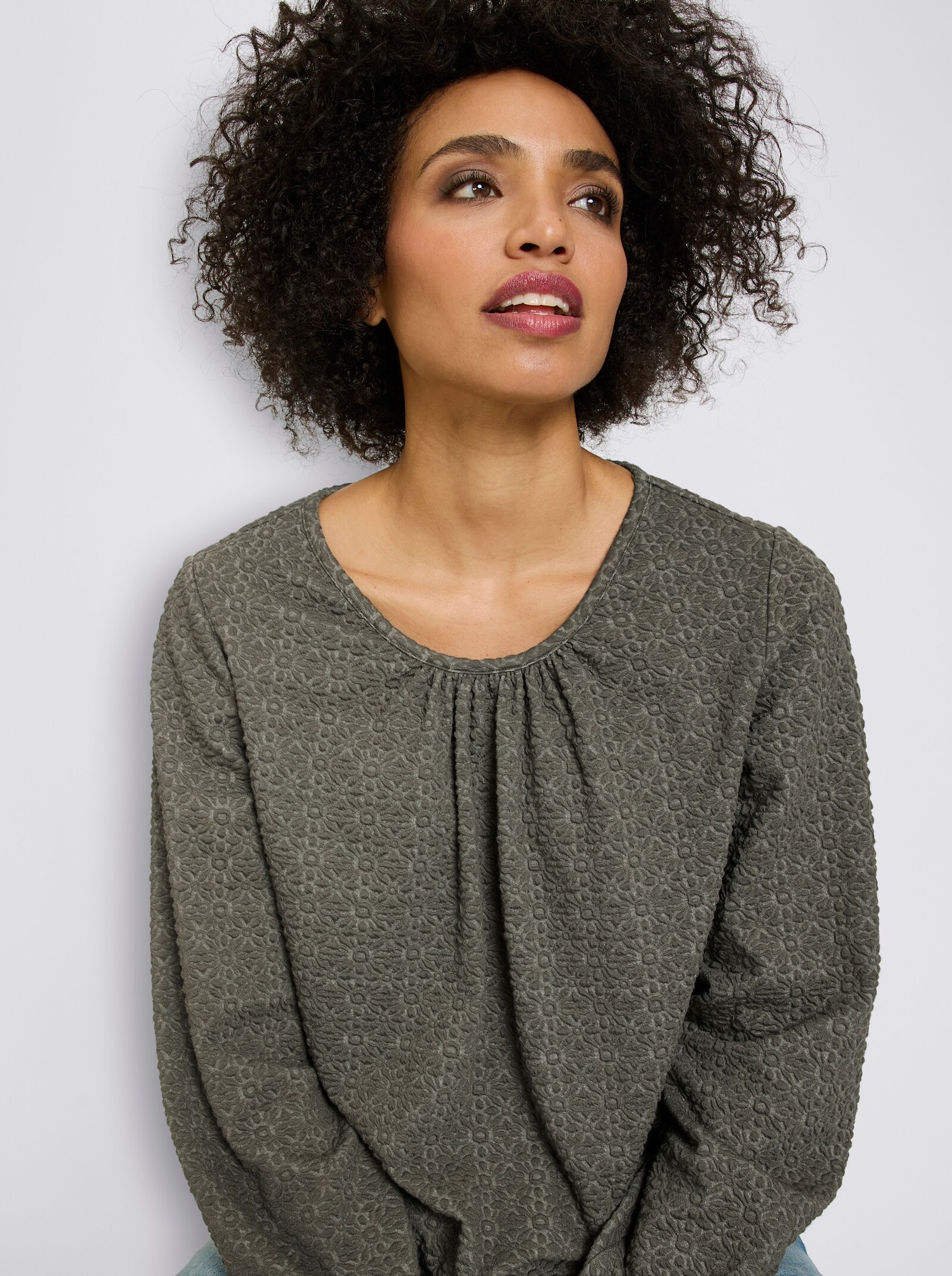 heine Langarmshirt aus Strukturware - khaki