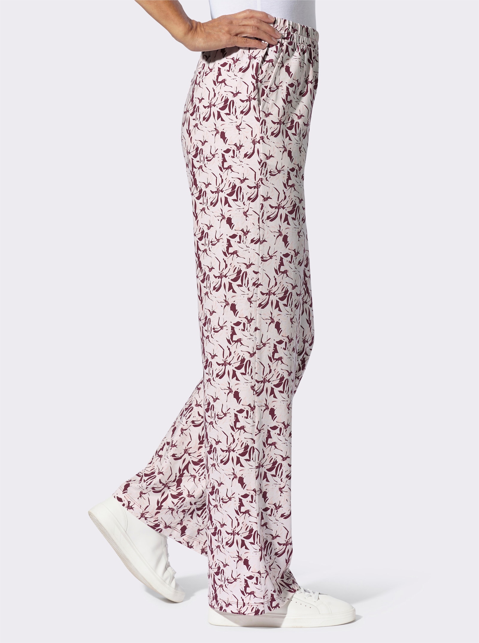 Freizeithose im Blumen-Dessin - ecru-bordeaux-bedruckt