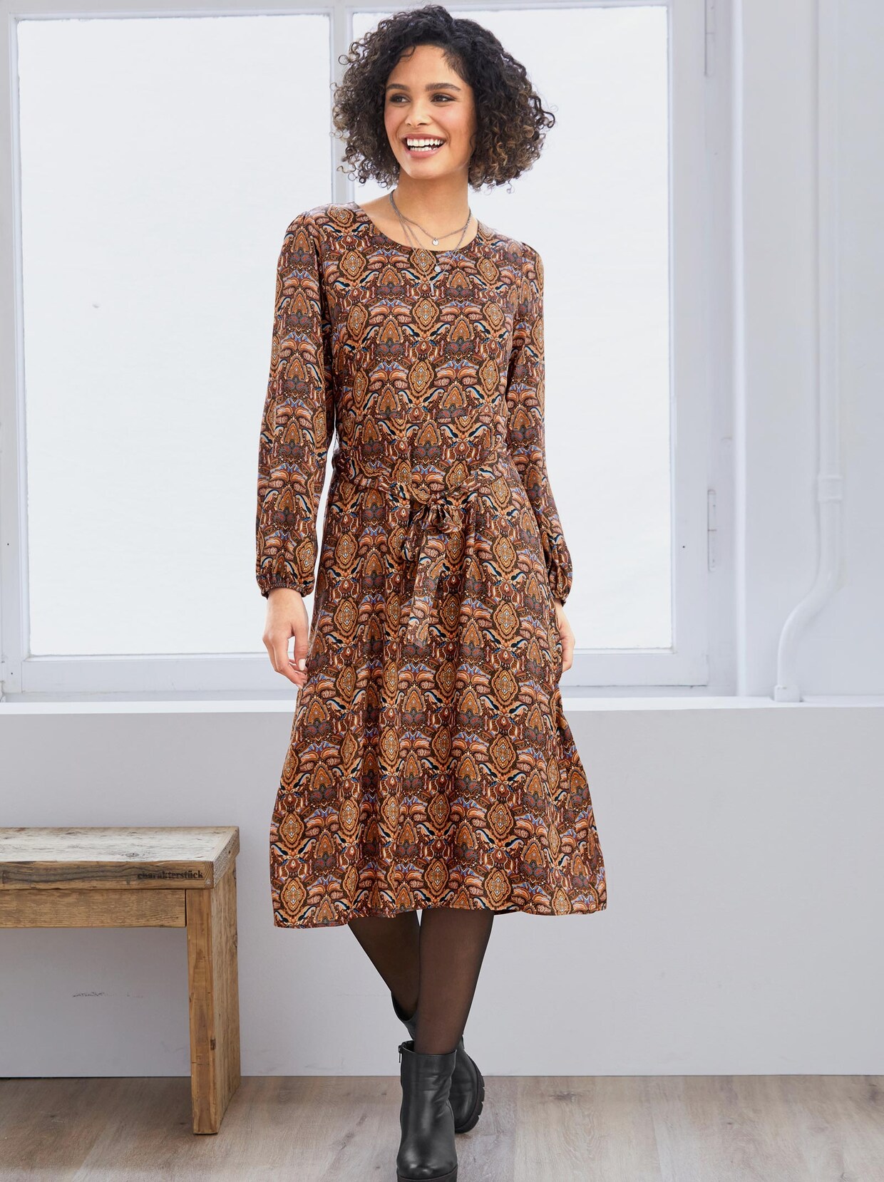 Linea Tesini Druck-Kleid - schwarz-mandarine-bedruckt