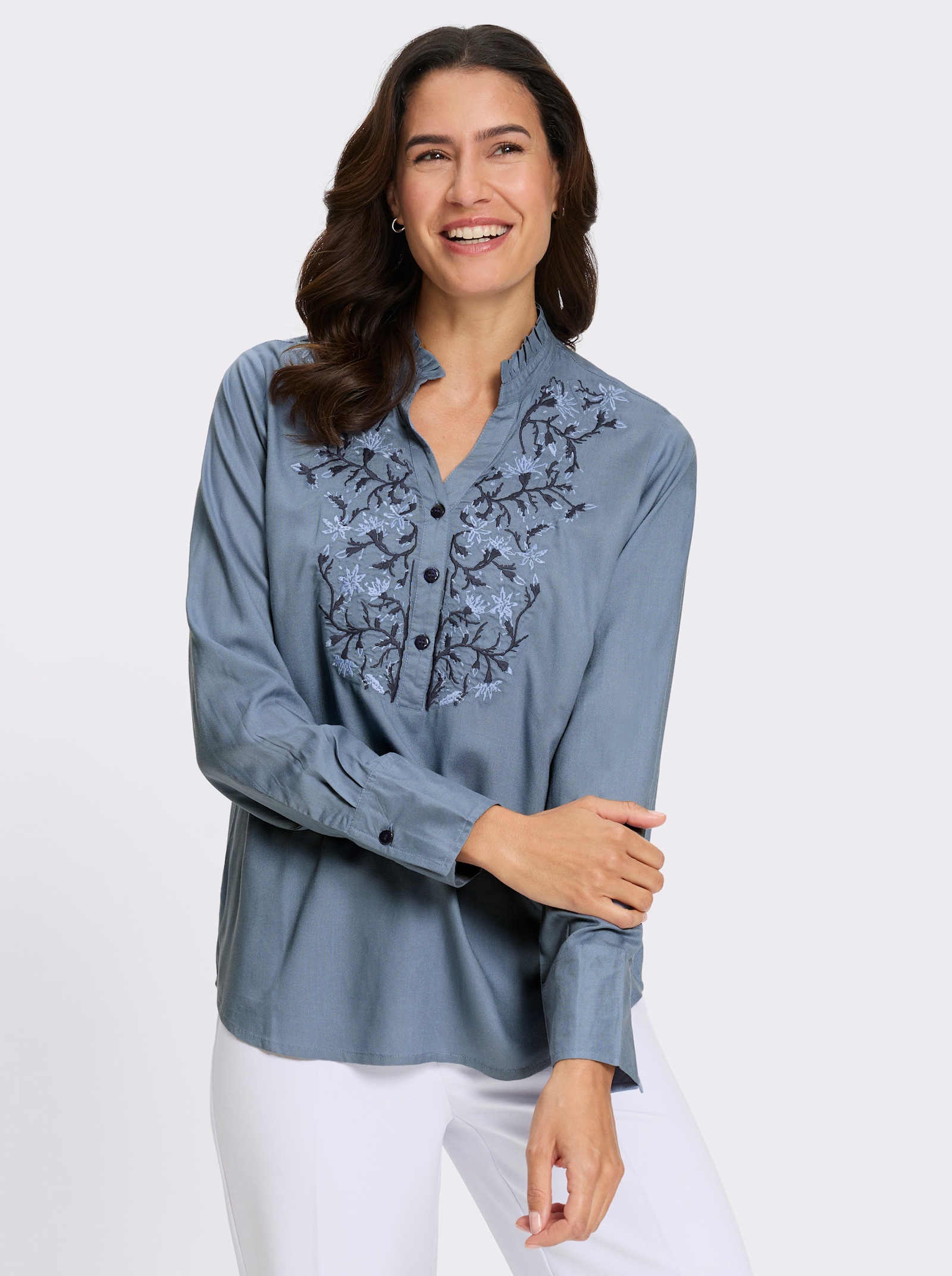 Schlupfbluse mit Stickereien - taubenblau-bleu-gemustert