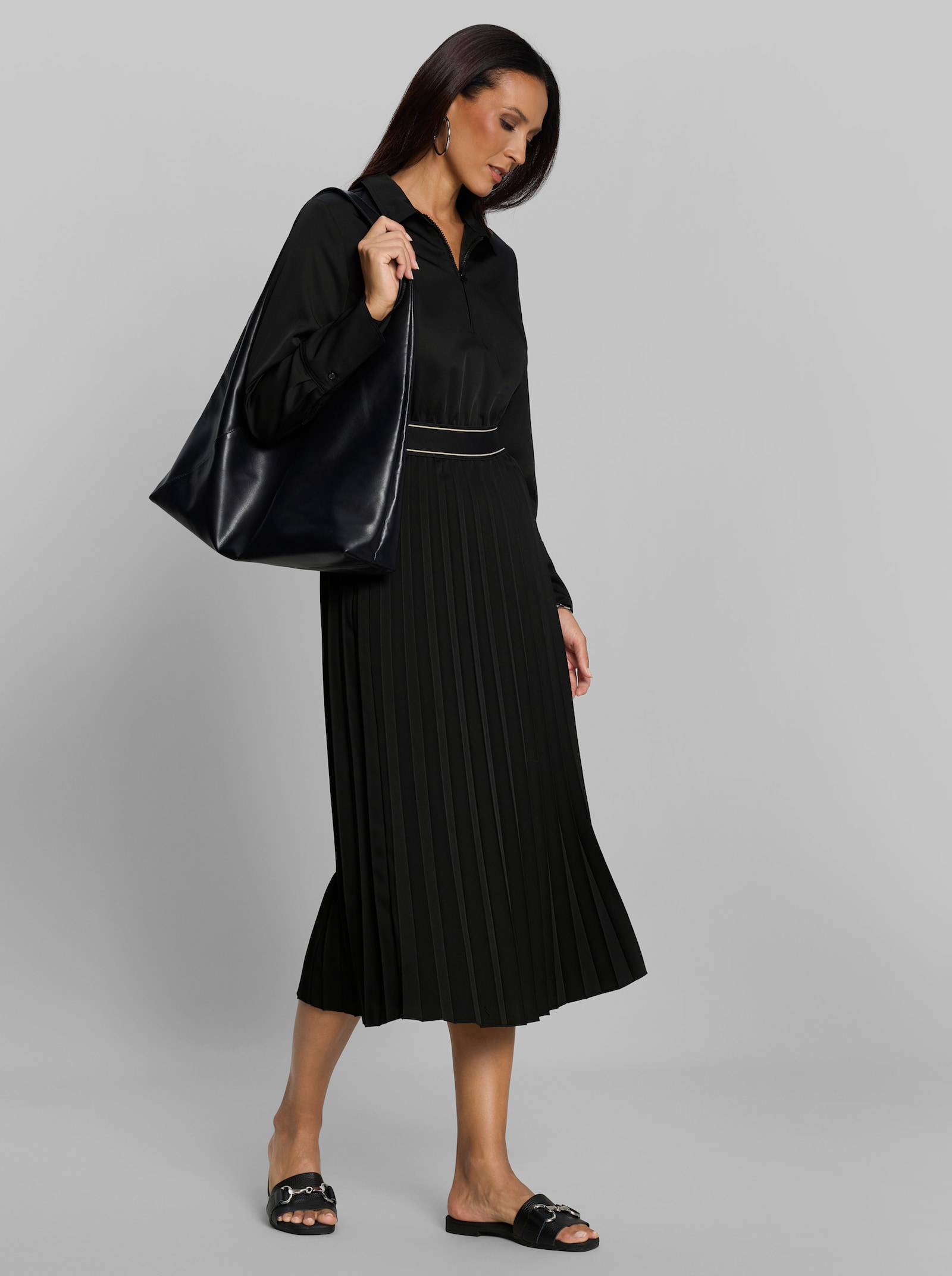 heine Plisseekleid mit Hemdkragen - schwarz