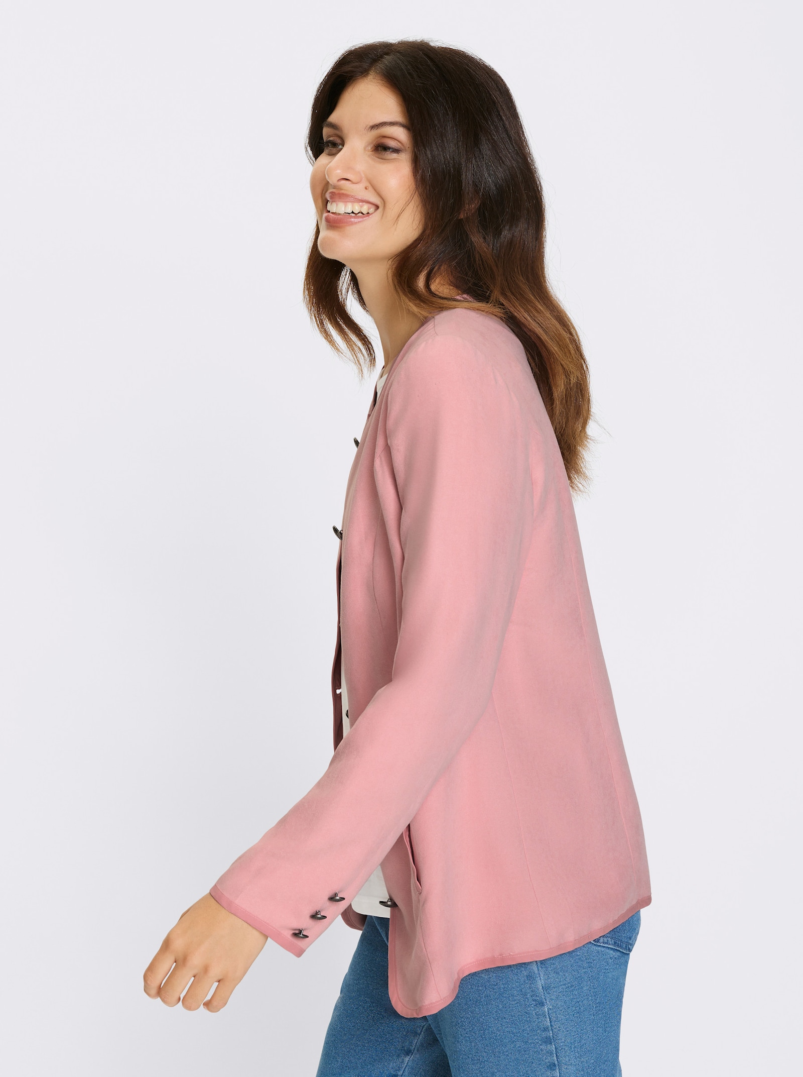 Broderad jacka med kontrastpasspoal - hortensia