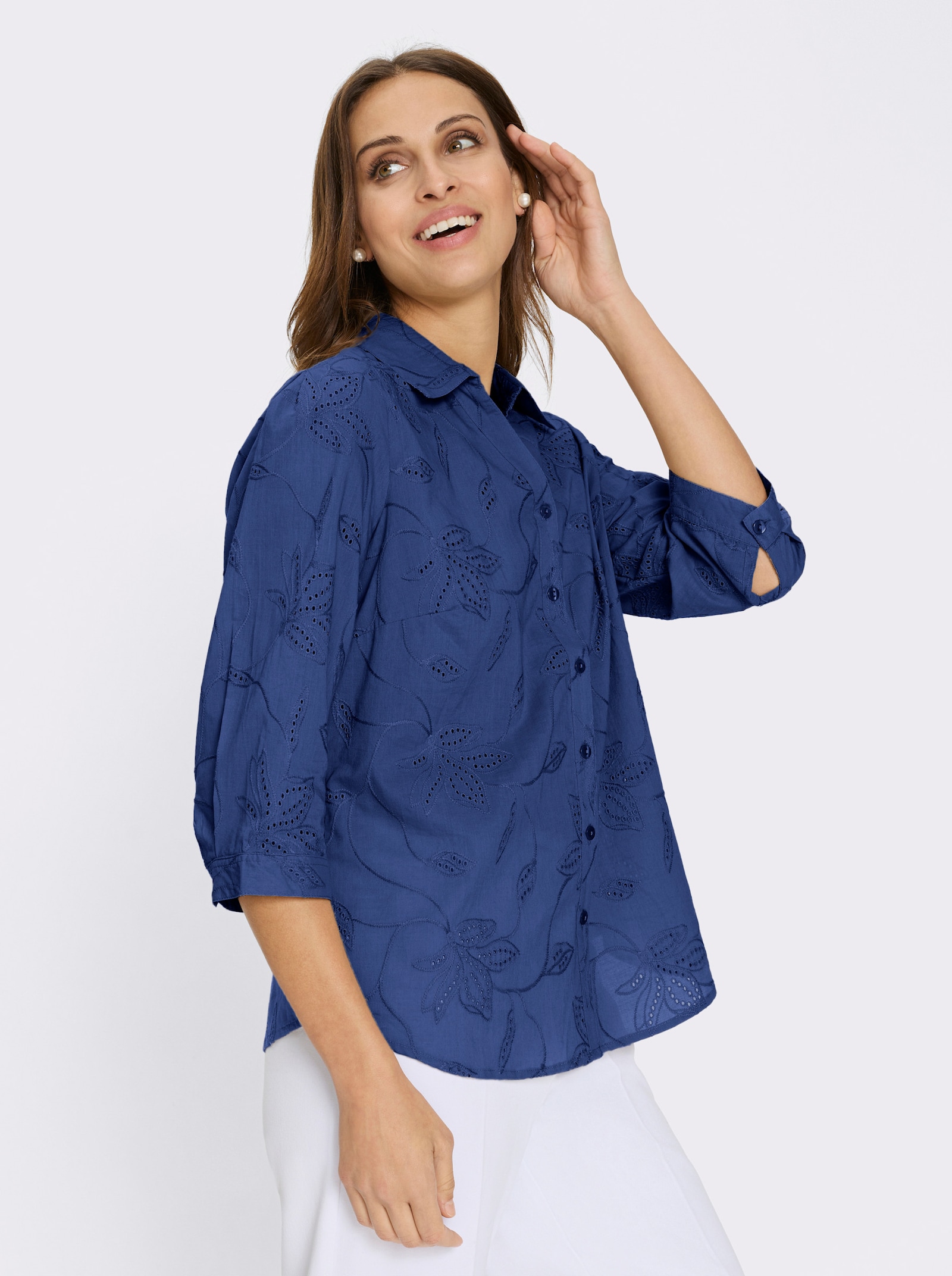 Bavln. blúzka s madeirovou výšivkou - Kráľovská modrá