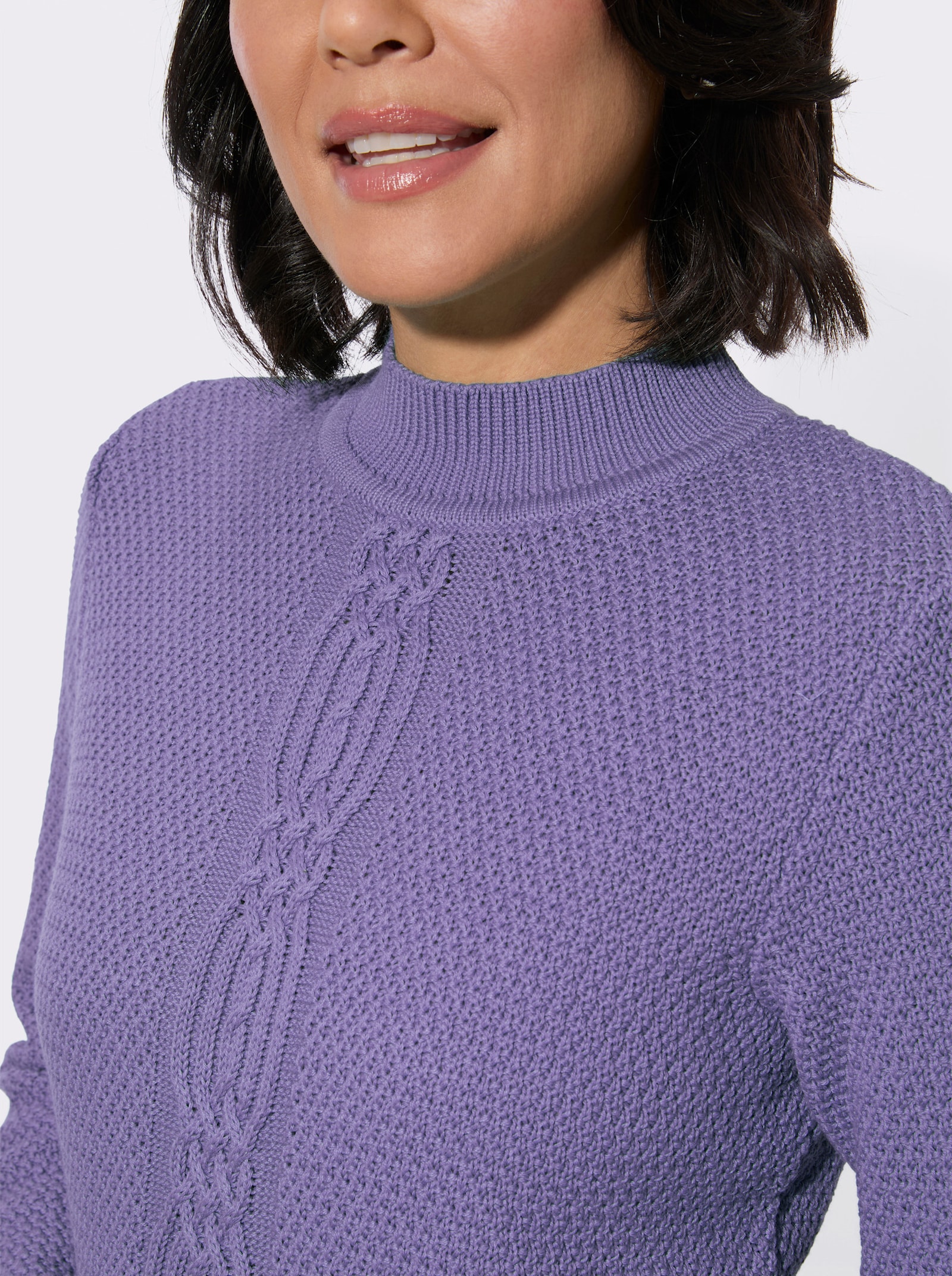 Rollkragenpullover mit Strickmuster vorne - lavendel