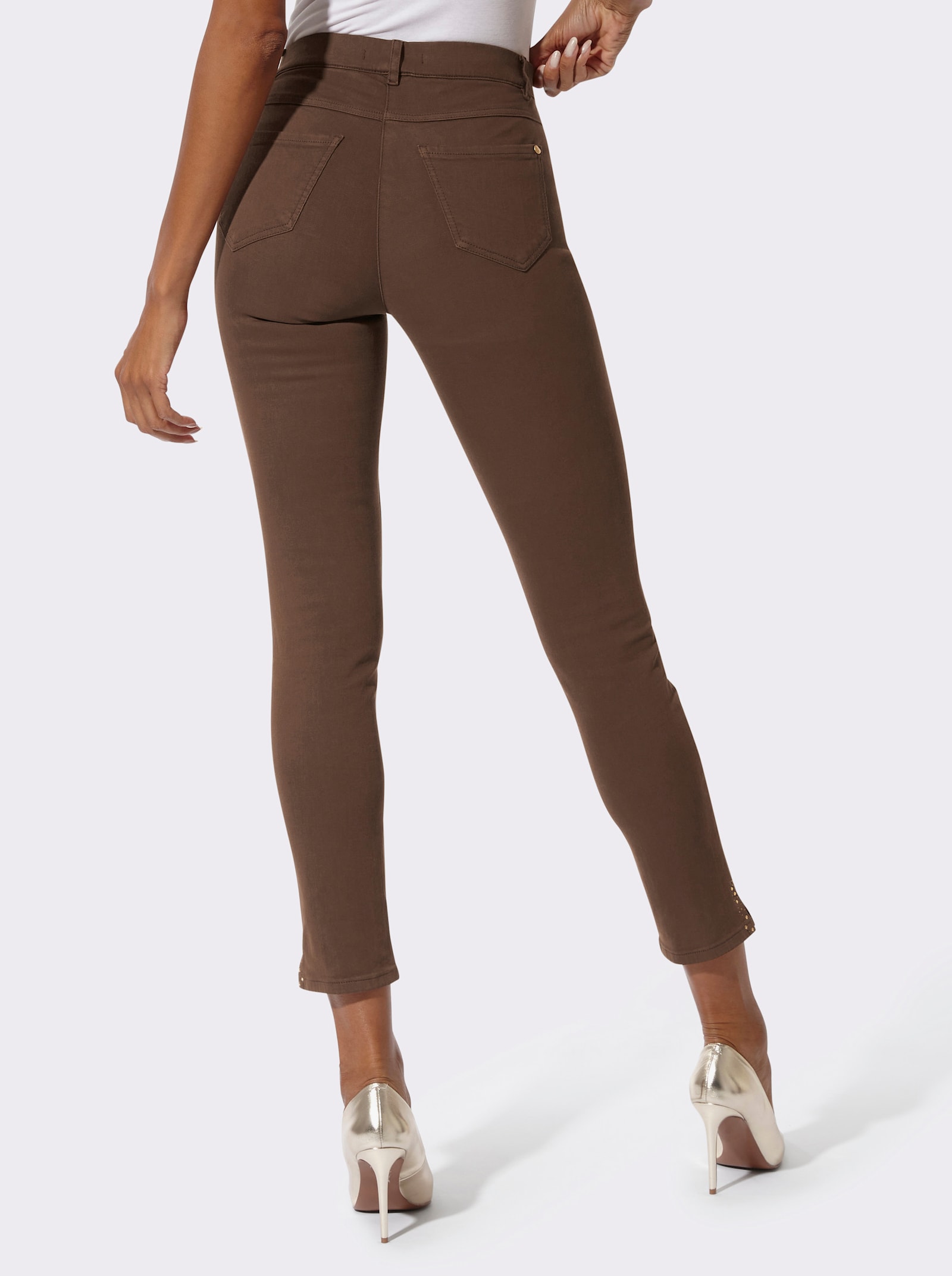 Stretch-Jeans mit Glitzersteinchen - schoko