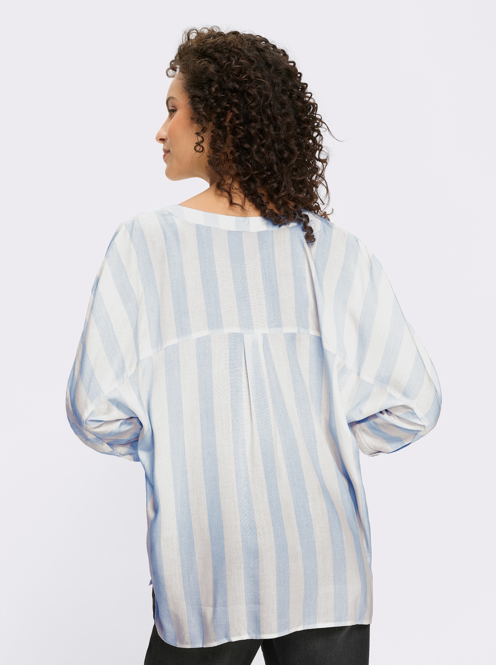 heine Gestreifte Bluse mit Fledermausärmeln - ecru-himmelblau-gestreift
