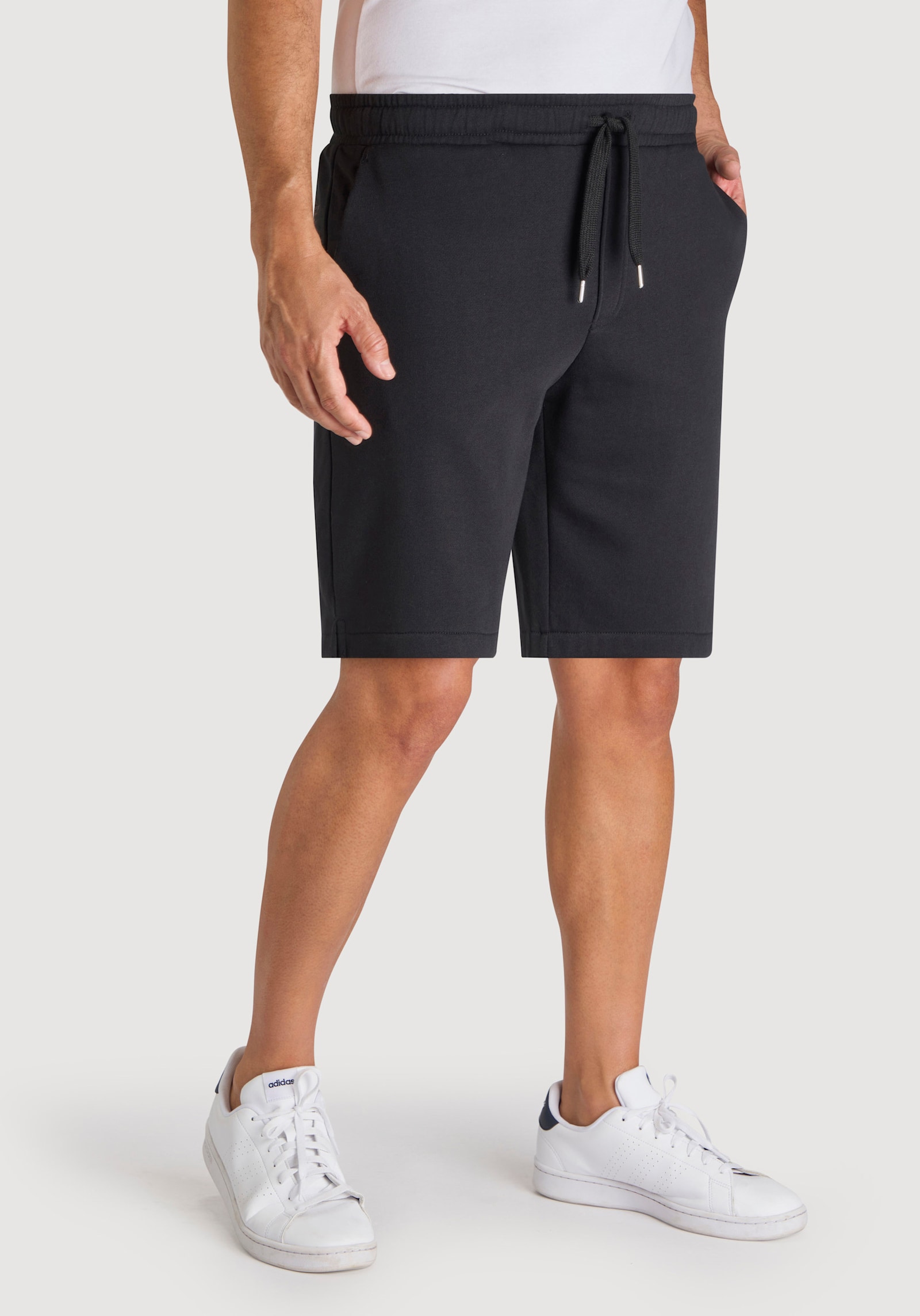 John Devin Sweatshort - zwart
