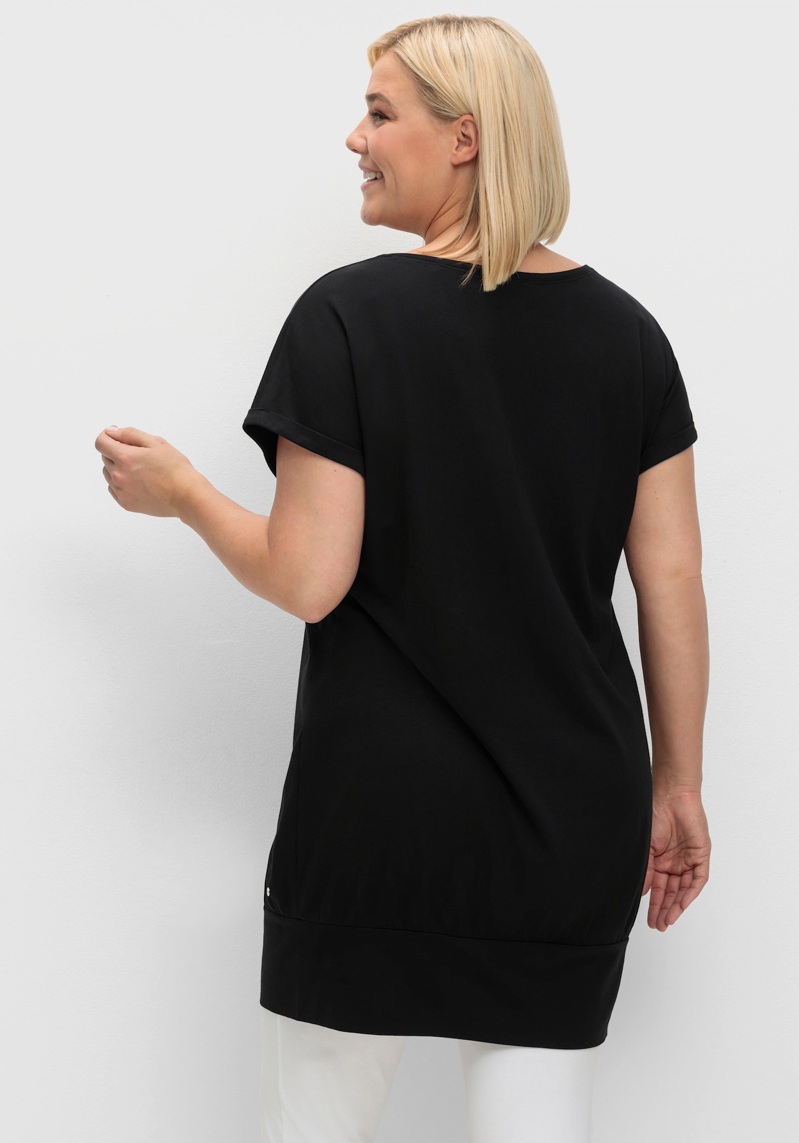 sheego Oversize-Shirt mit breitem Saumbündchen - schwarz