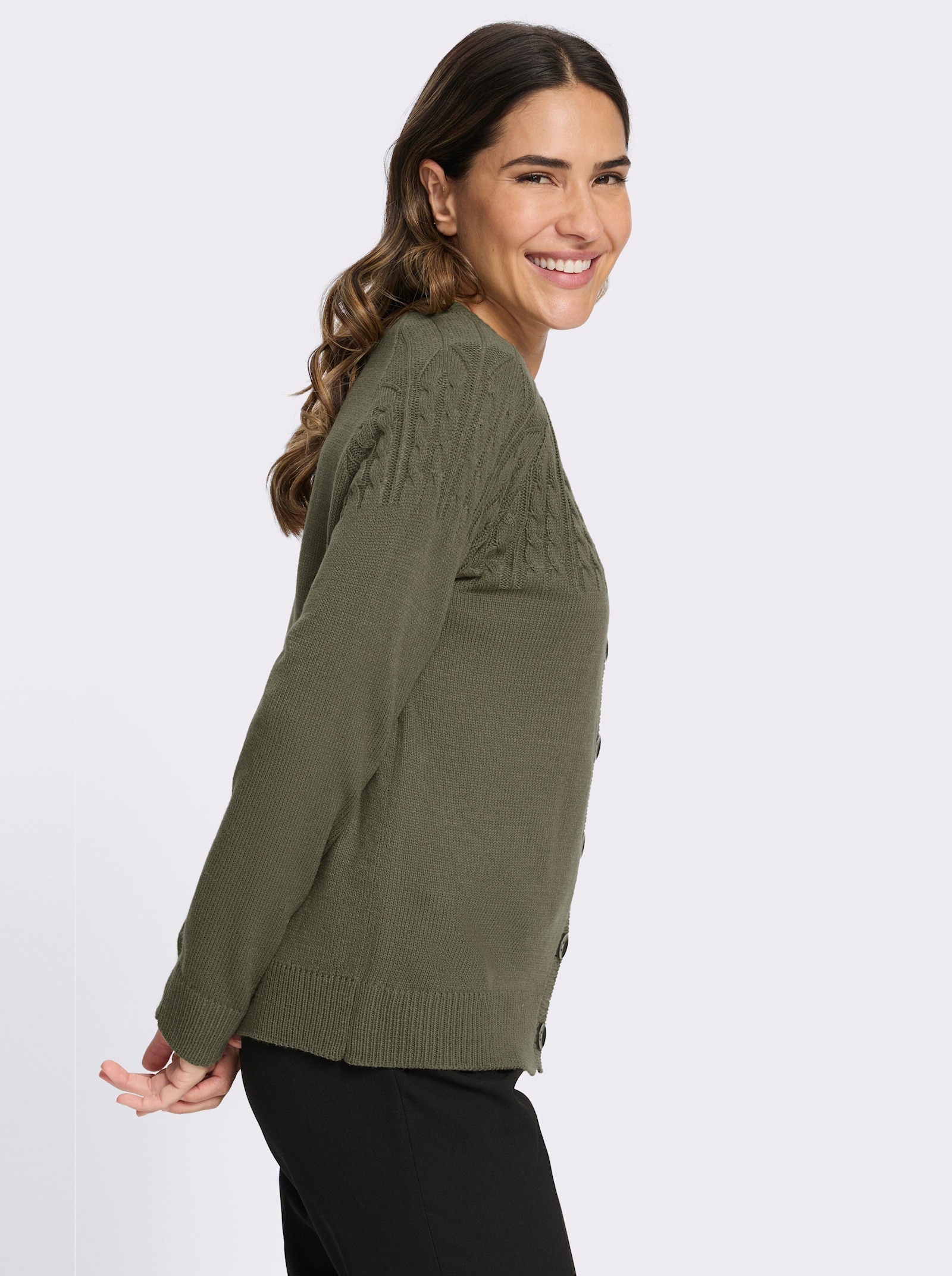 Strickjacke mit Zopfmuster - khaki
