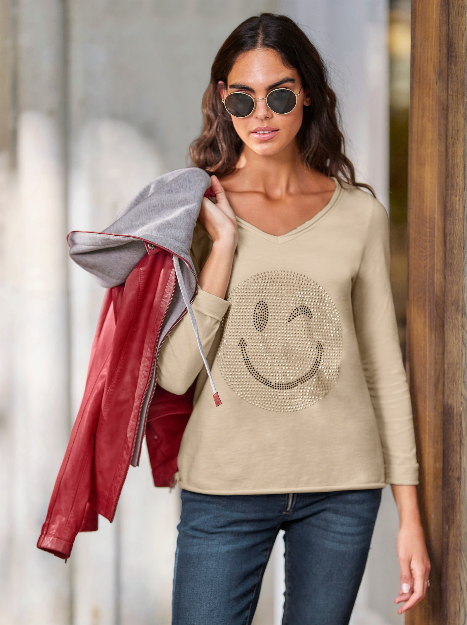 heine Shirt met lange mouwen en siersteentjes - zand