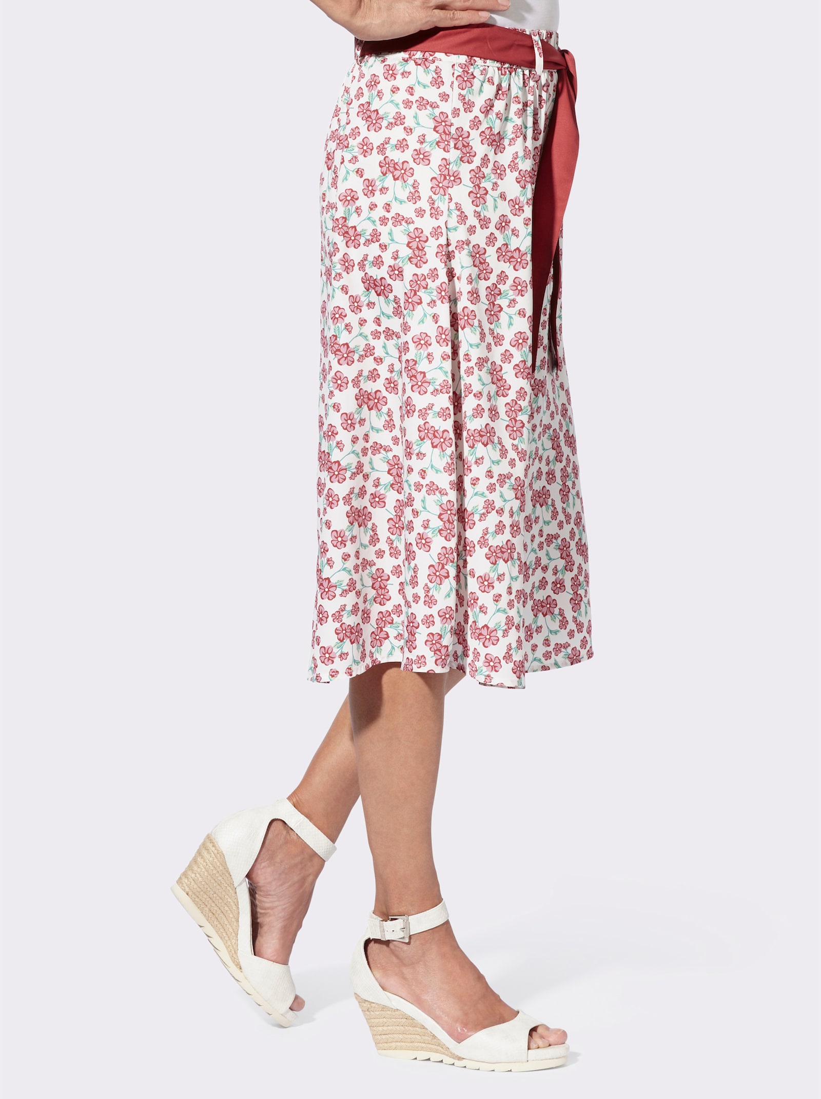 Krojová sukňa s kvetovanou potlačou - biela – červená s potlačou