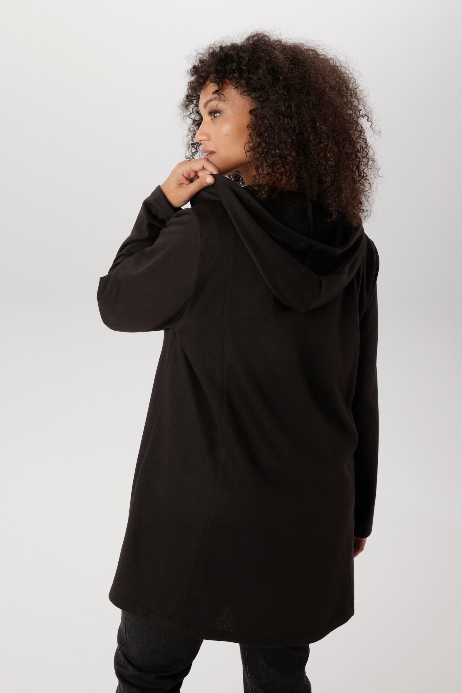 Aniston PLUS Sweatjacke - schwarz