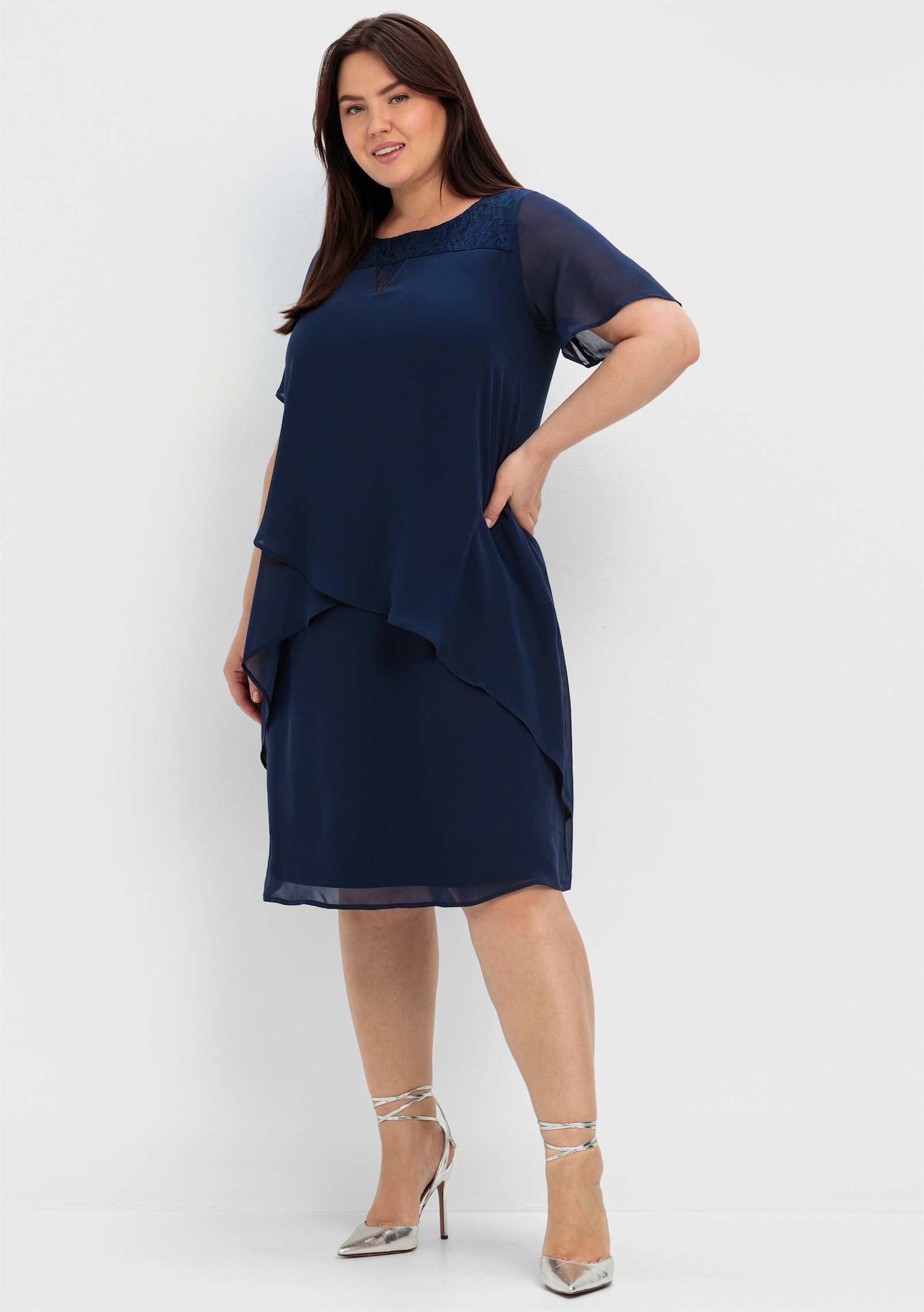 sheego Cocktailjurk van chiffon - marine
