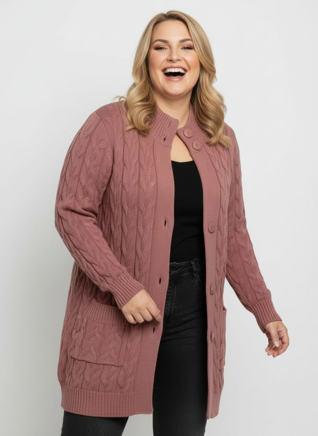 Longstrickjacke mit Zopfmuster - rosenholz