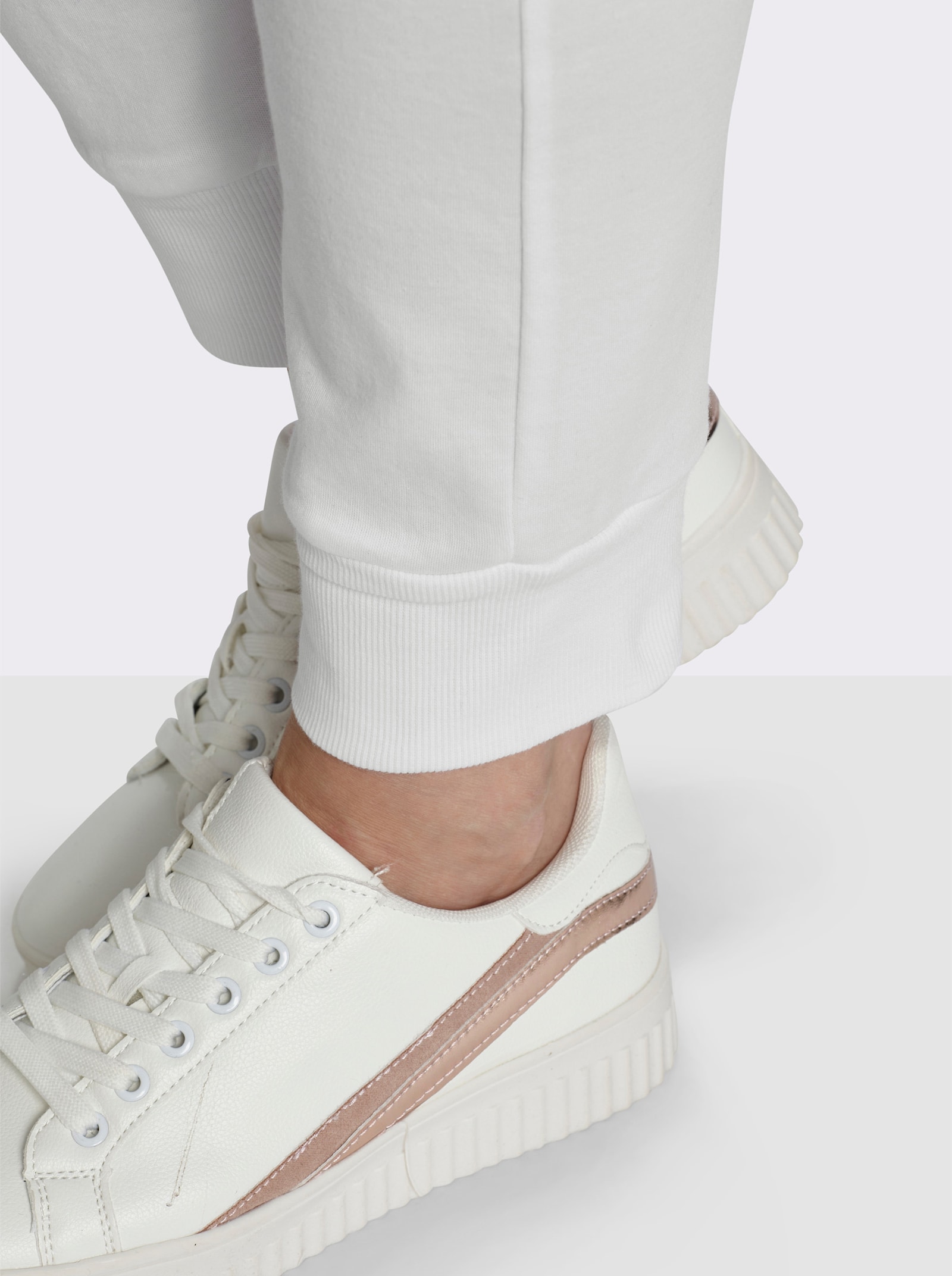 Sweathose mit gerippten Bündchen - weiß-beige