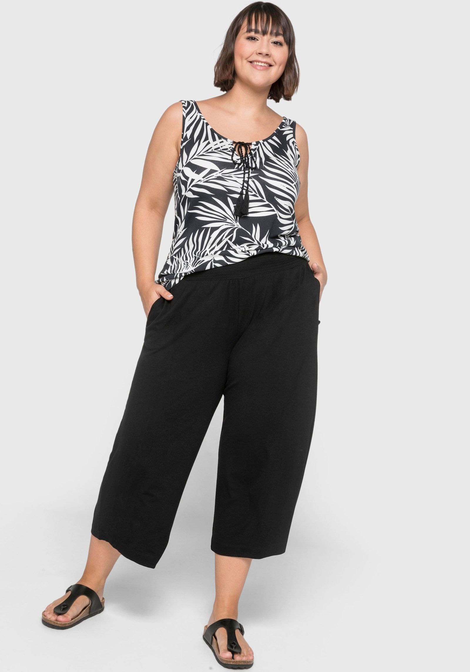 sheego Schlupfhose in 3/4-Länge - schwarz