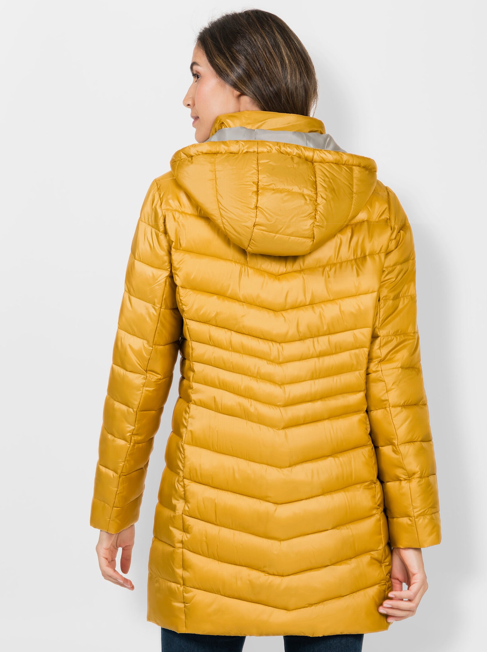 Steppjacke mit dezentem Glanz - ocker