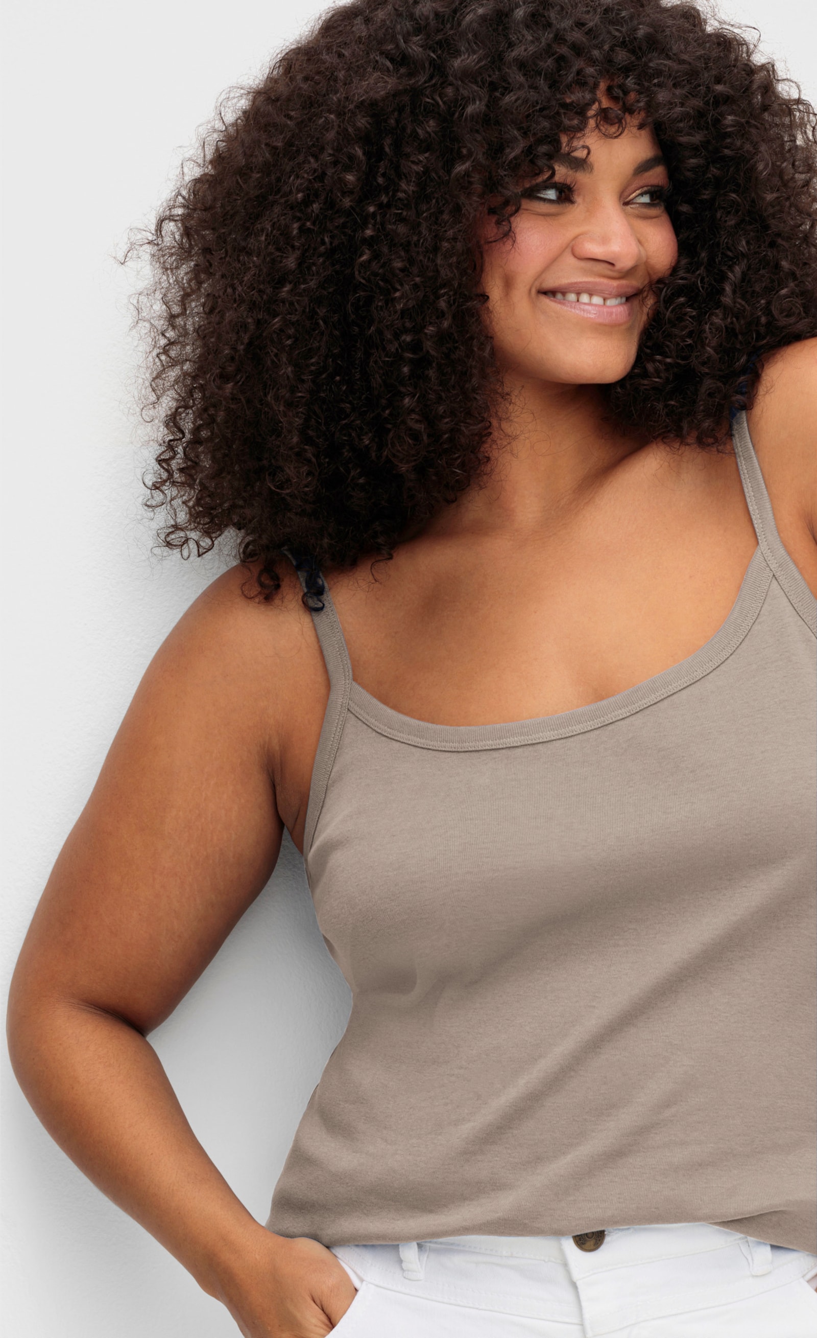 sheego Spaghettitop in Rippqualität - sesam