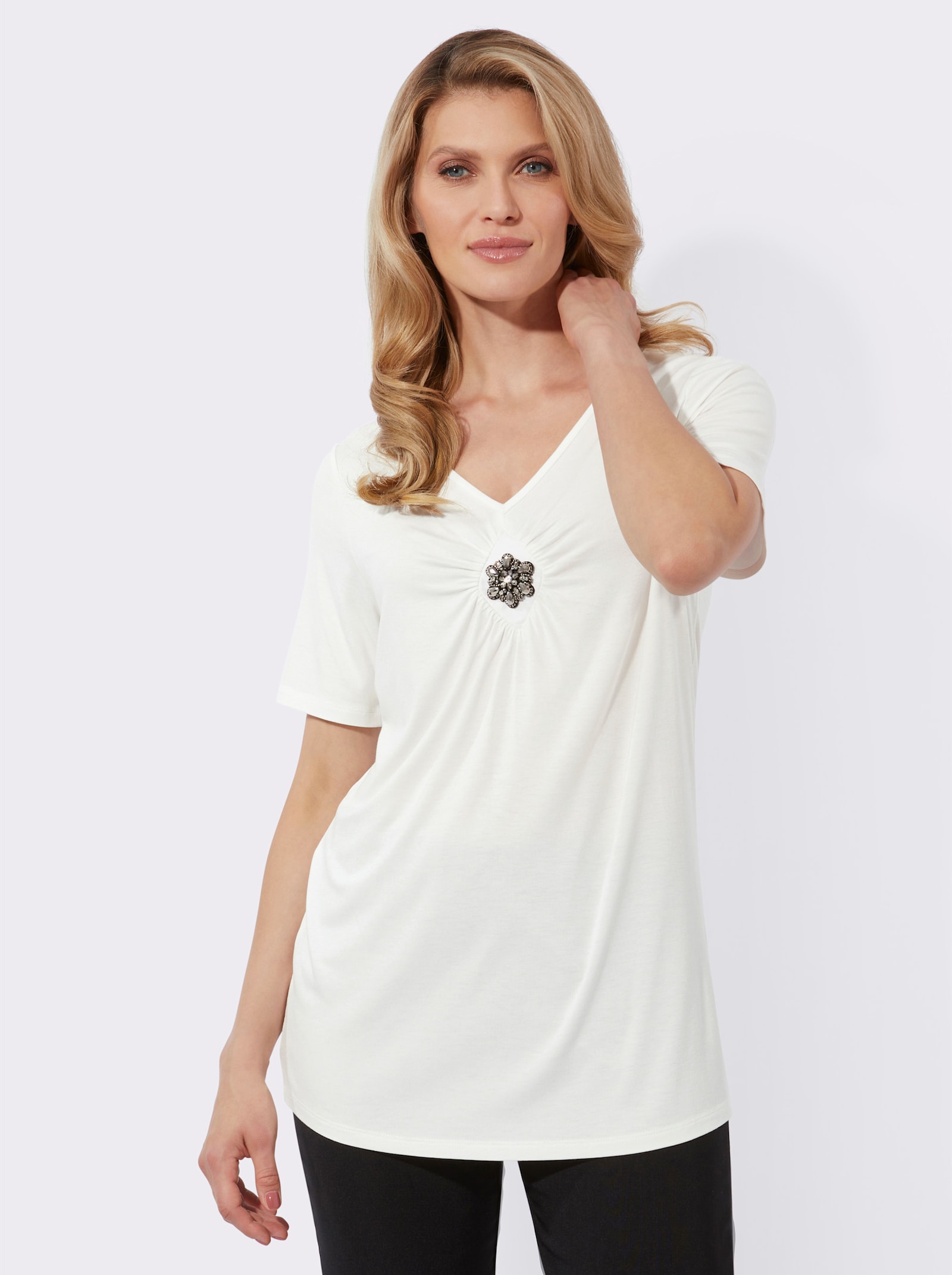 Tunikashirt mit Schmuck-Brosche - ecru