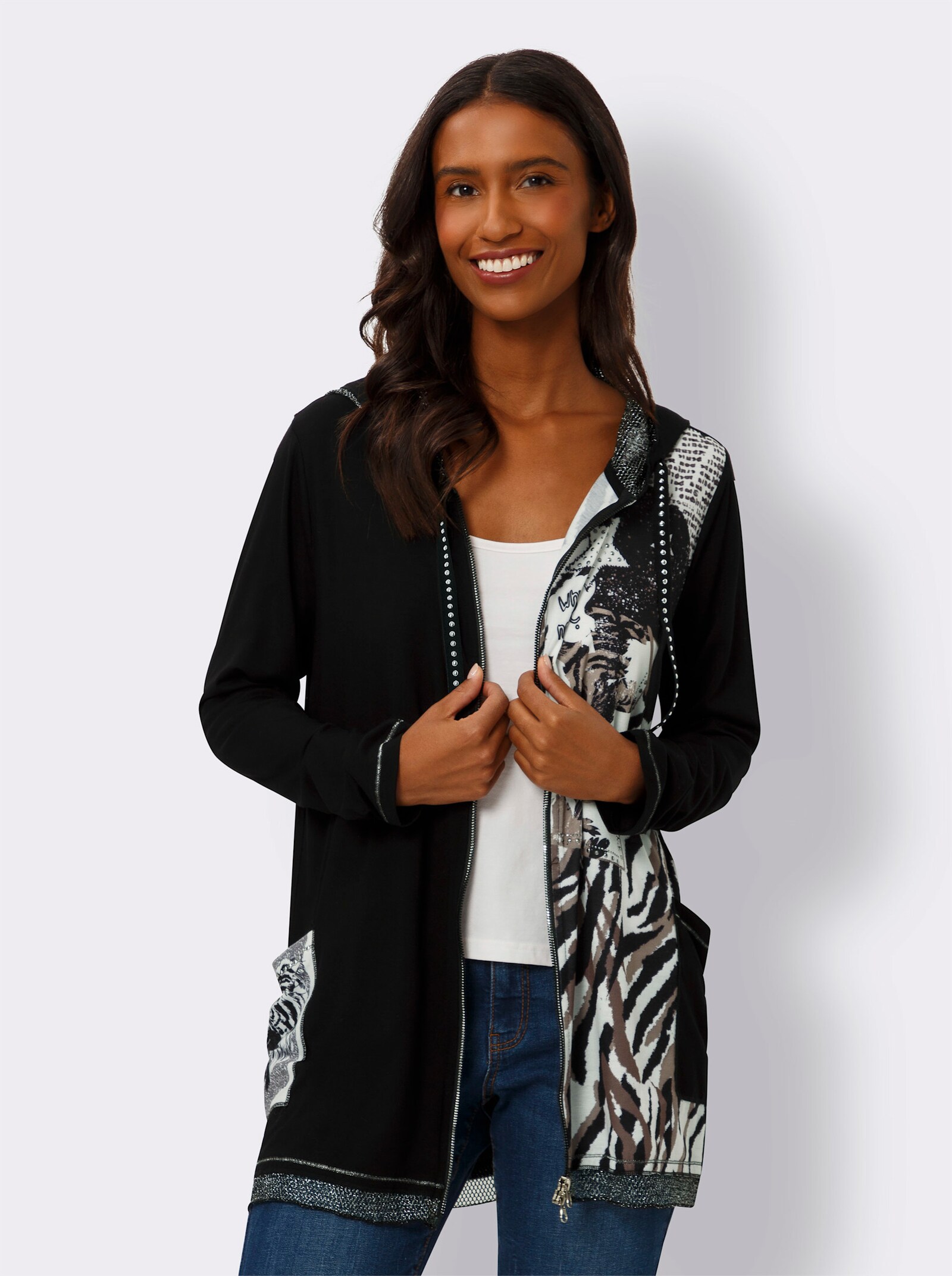 heine Shirtjacke mit Glitzersteinchen - weiß-schwarz-bedruckt