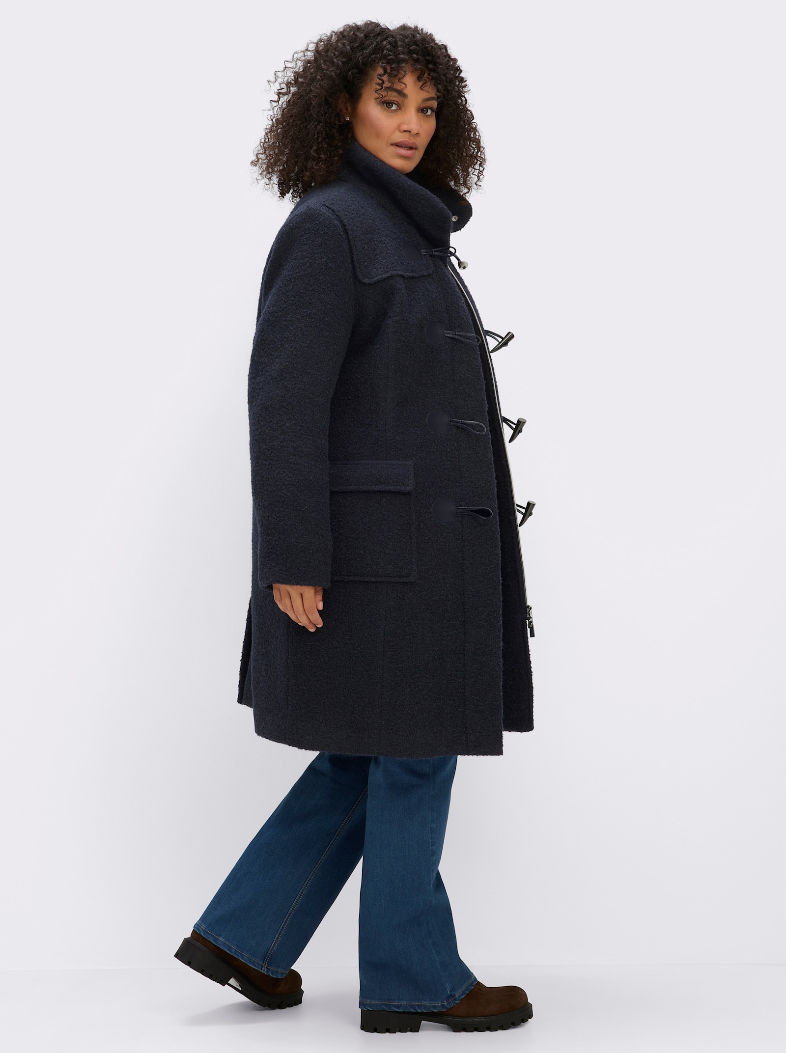sheego Kurzmantel aus Bouclé - tiefblau