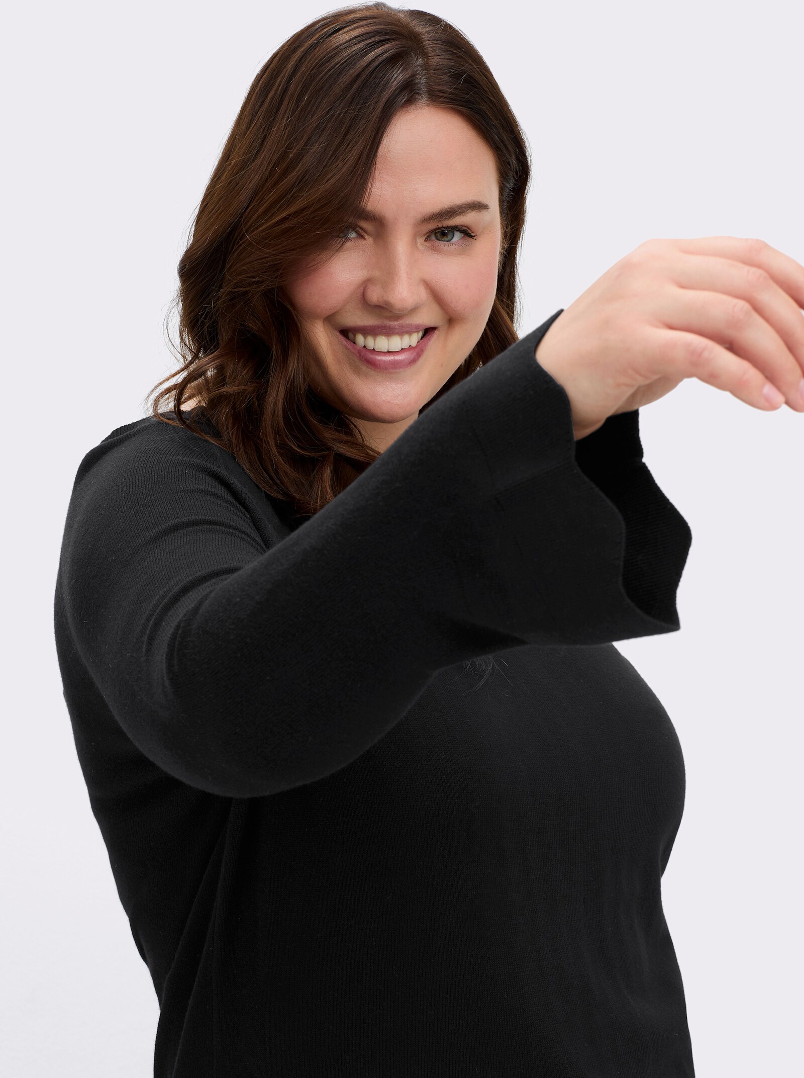 Strickpullover mit Wellenkanten - schwarz