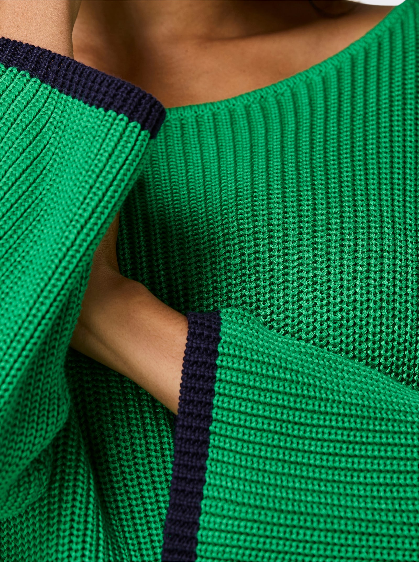 CREATION L PREMIUM 3/4 Arm-Pullover mit Kontrastkanten - grasgrün
