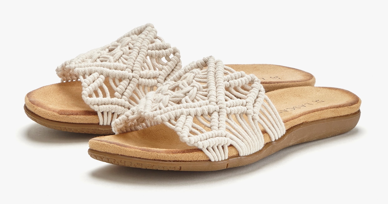 LASCANA slippers - beige