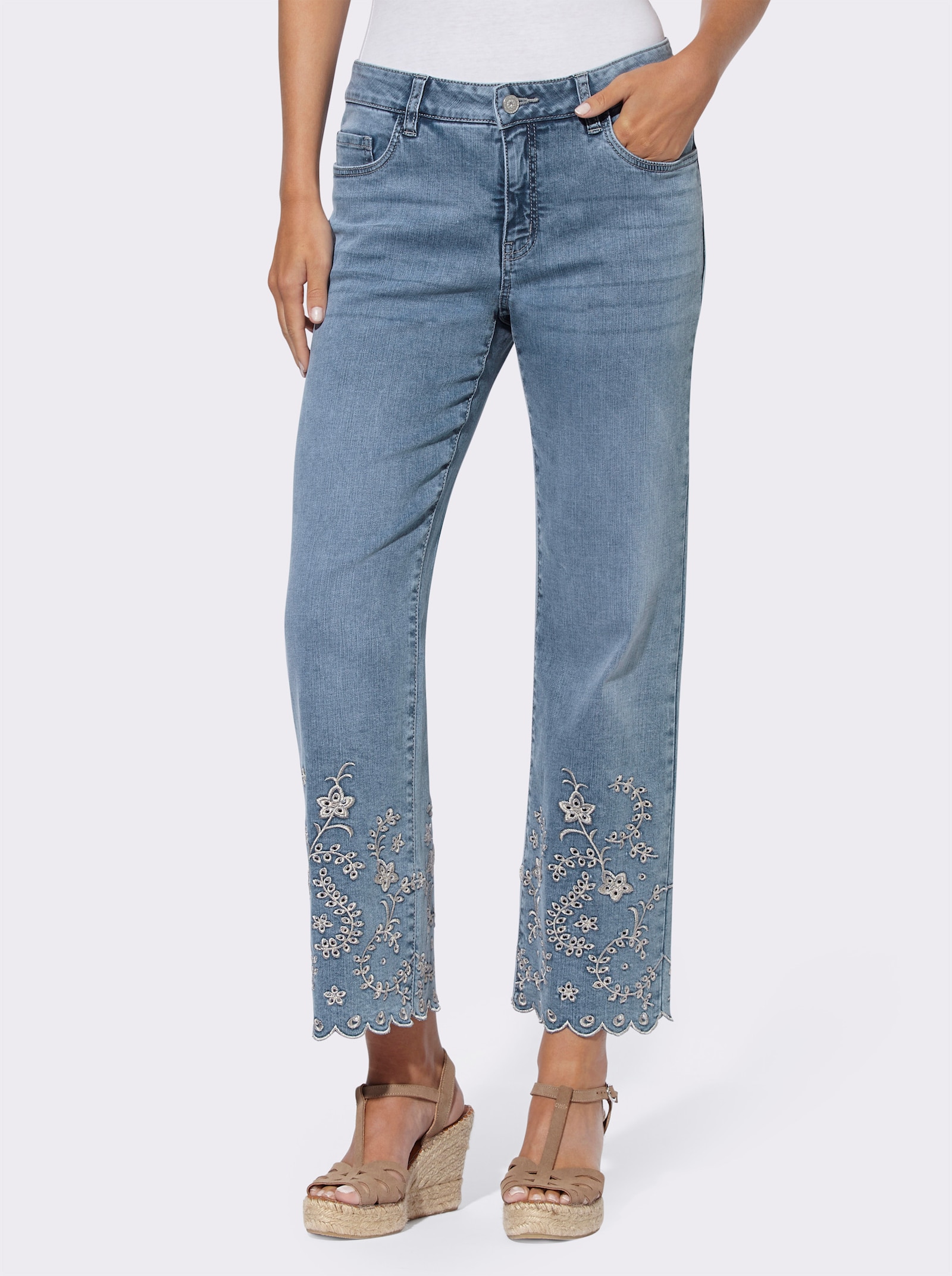 heine Gerade Jeans mit Lochstickerei - blue-bleached