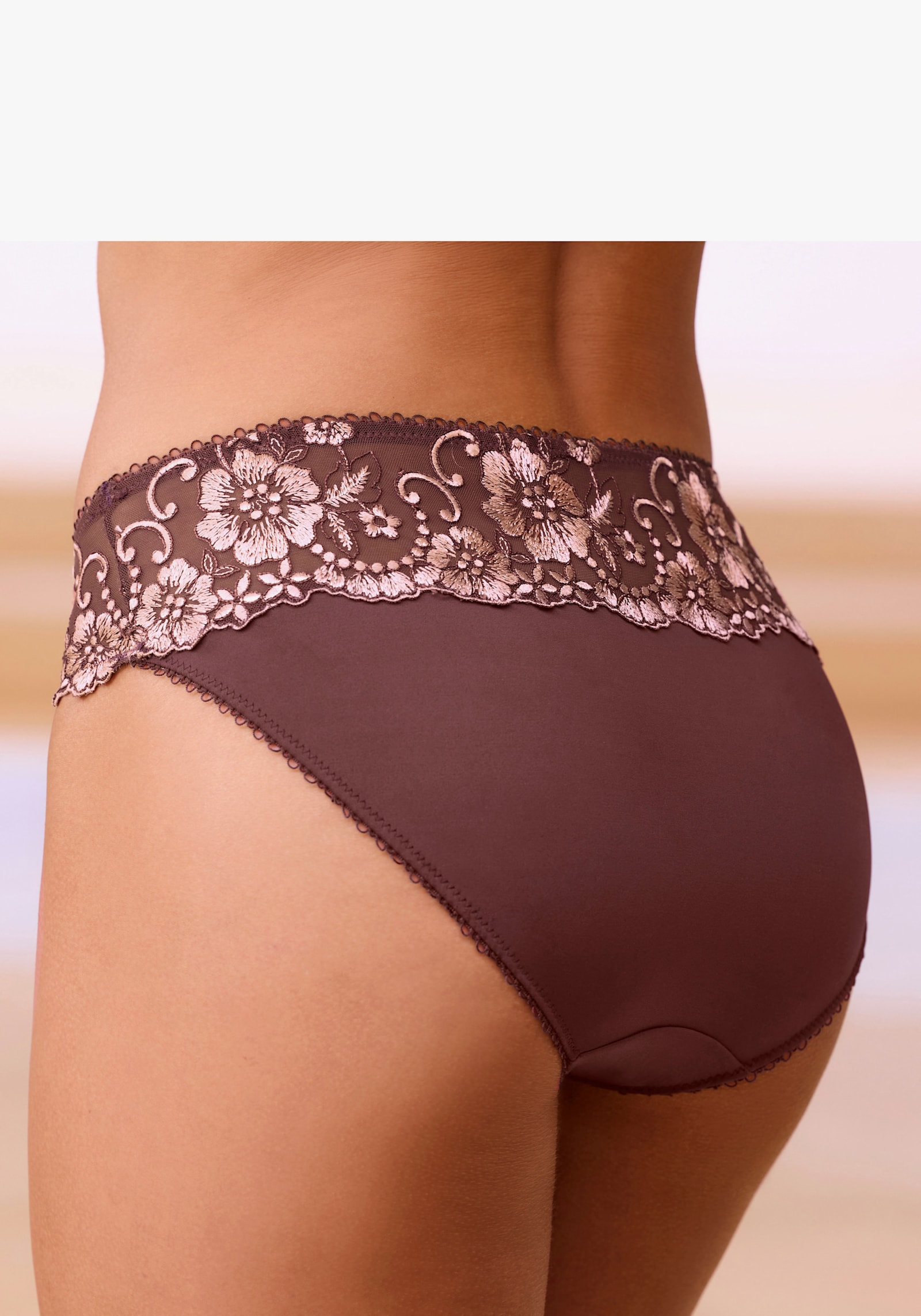 LASCANA Bikinislip - mocca