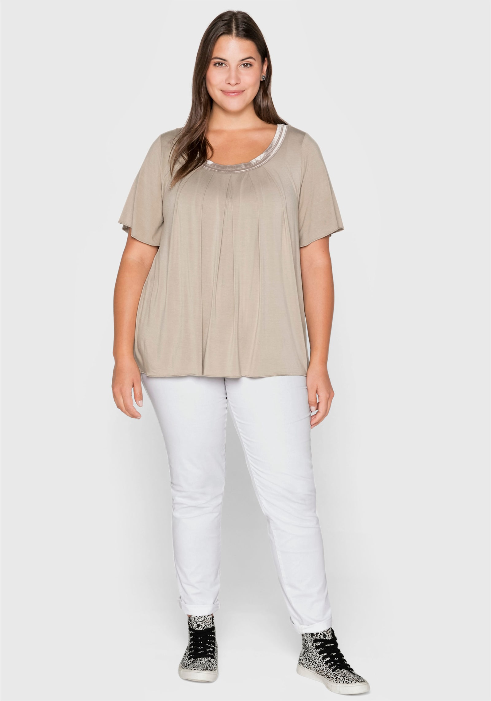 sheego Shirt mit Kellerfalte vorn - beige