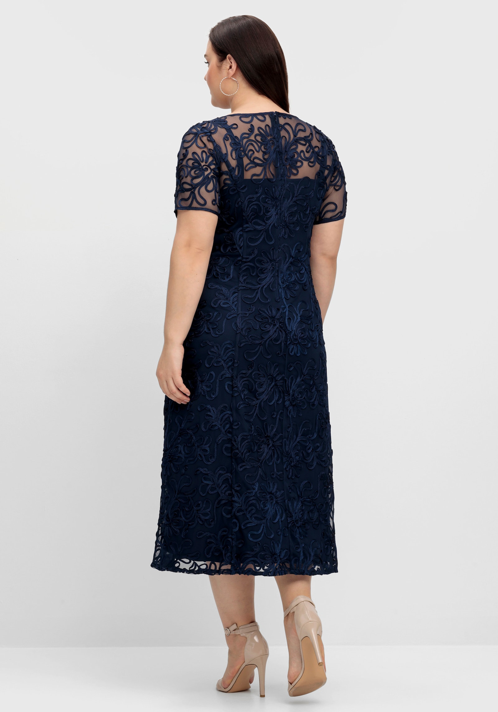 sheego Abendkleid mit Zierborten - marine