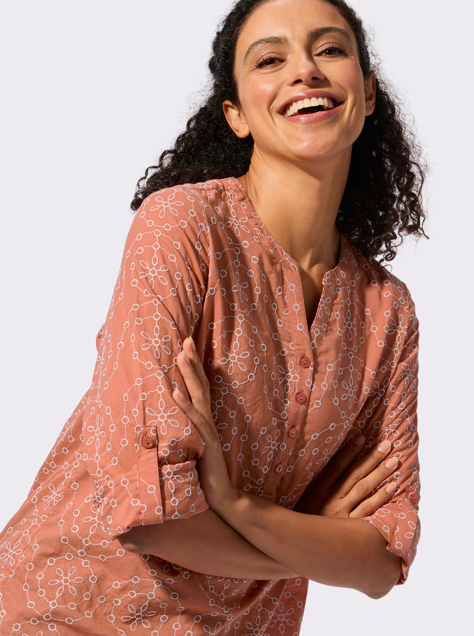 Baumwollbluse mit Stickerei rundum - papaya-ecru