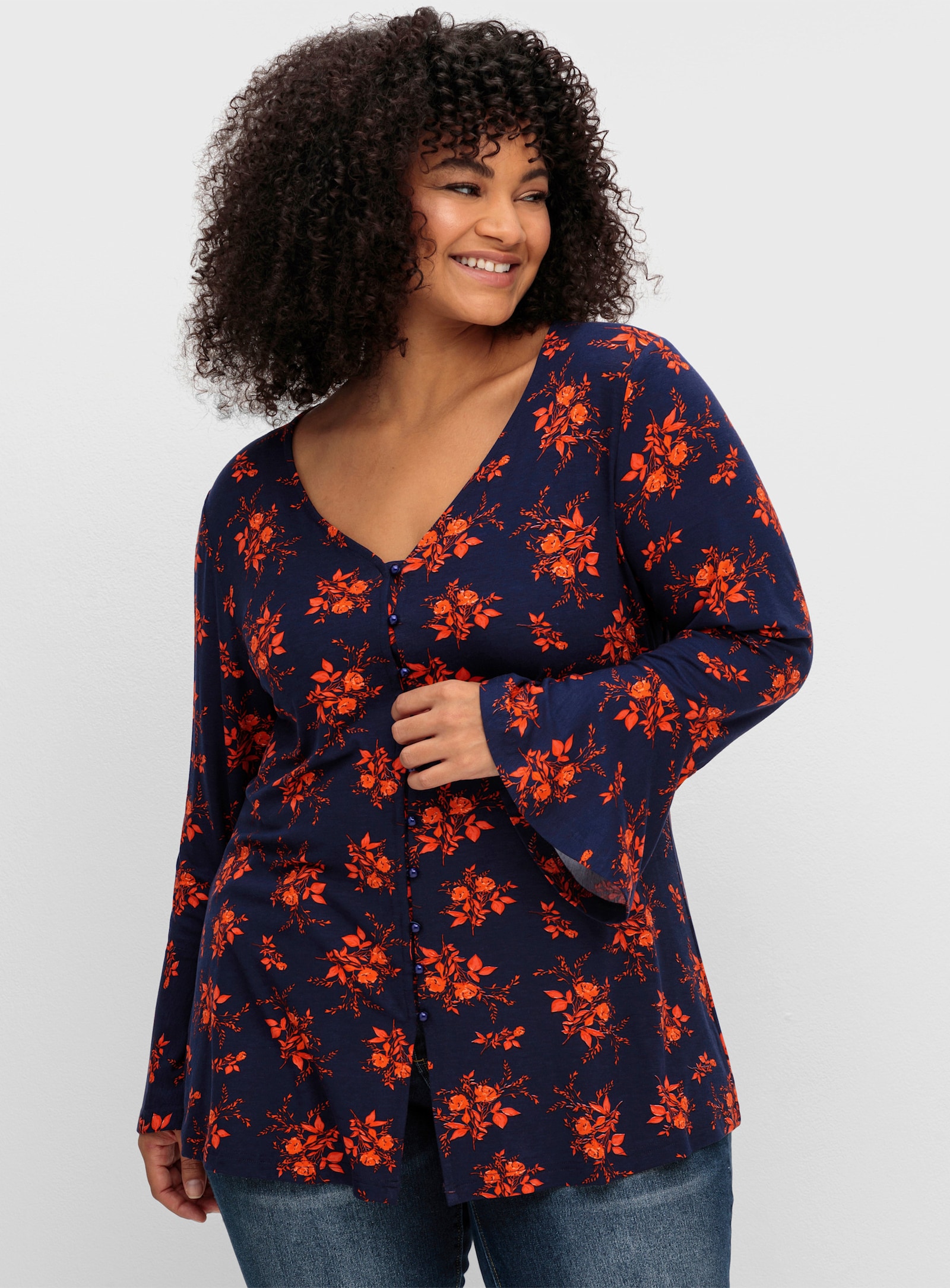 sheego by Joe Browns Langarmshirt mit Biesen und Volantärmeln - nachtblau-gemustert