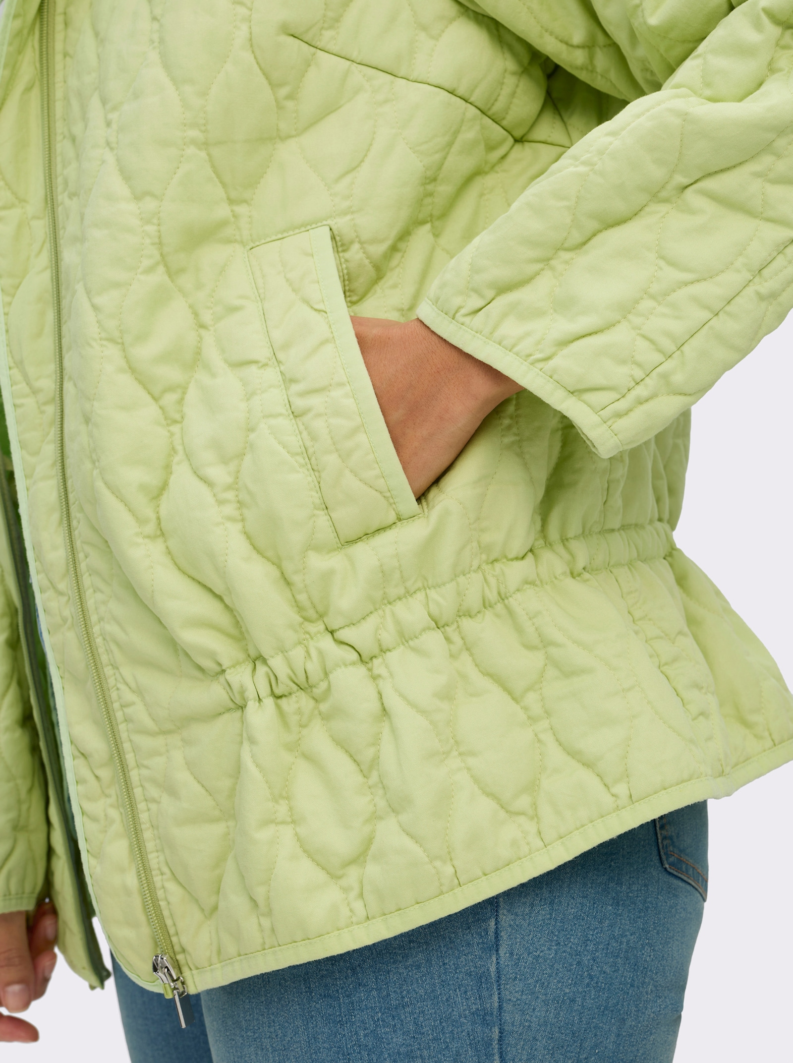 sheego Steppjacke mit Kapuze und Kordelzug - pistazie