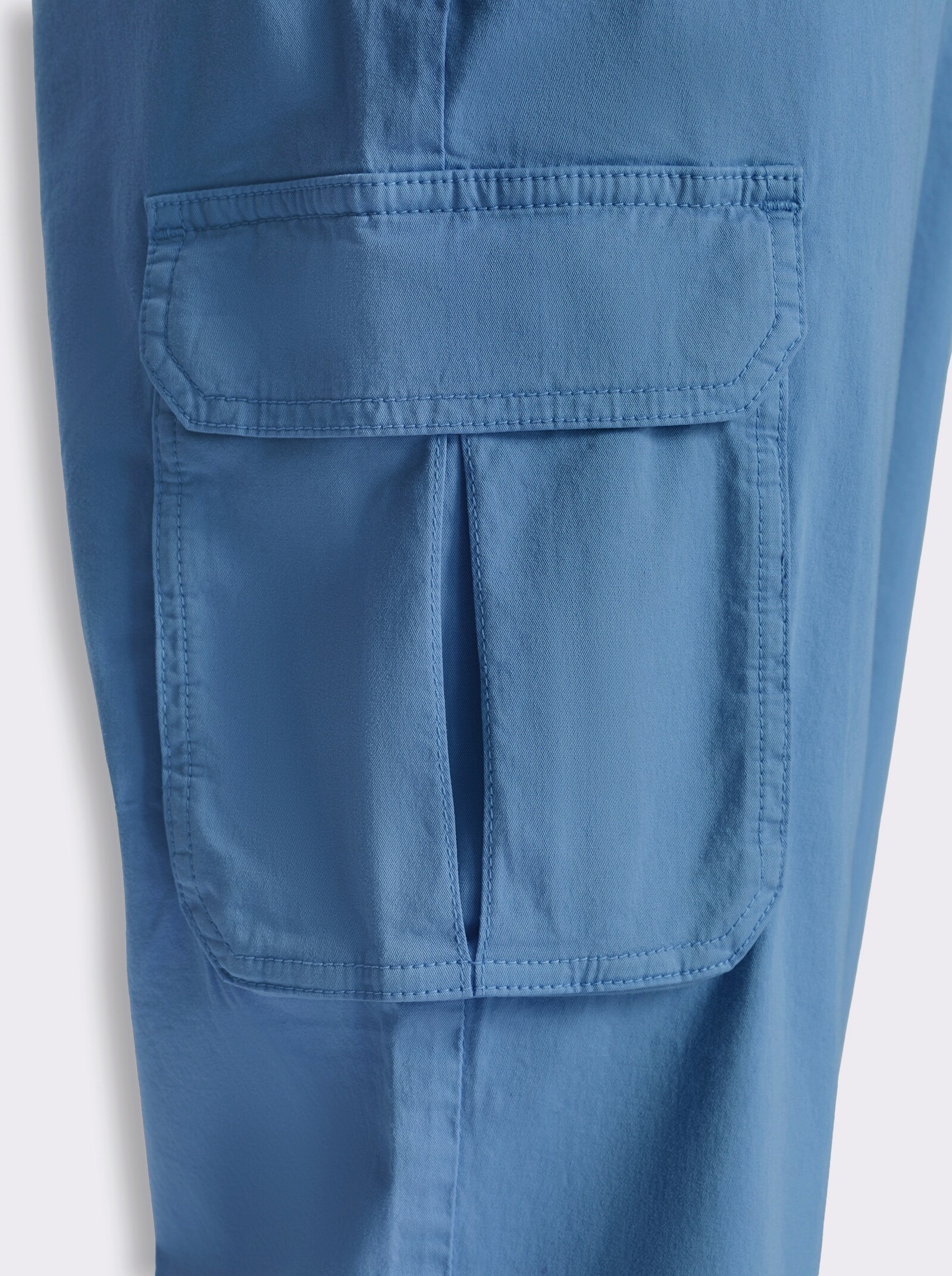 Bermudas in Twill-Qualität - mittelblau
