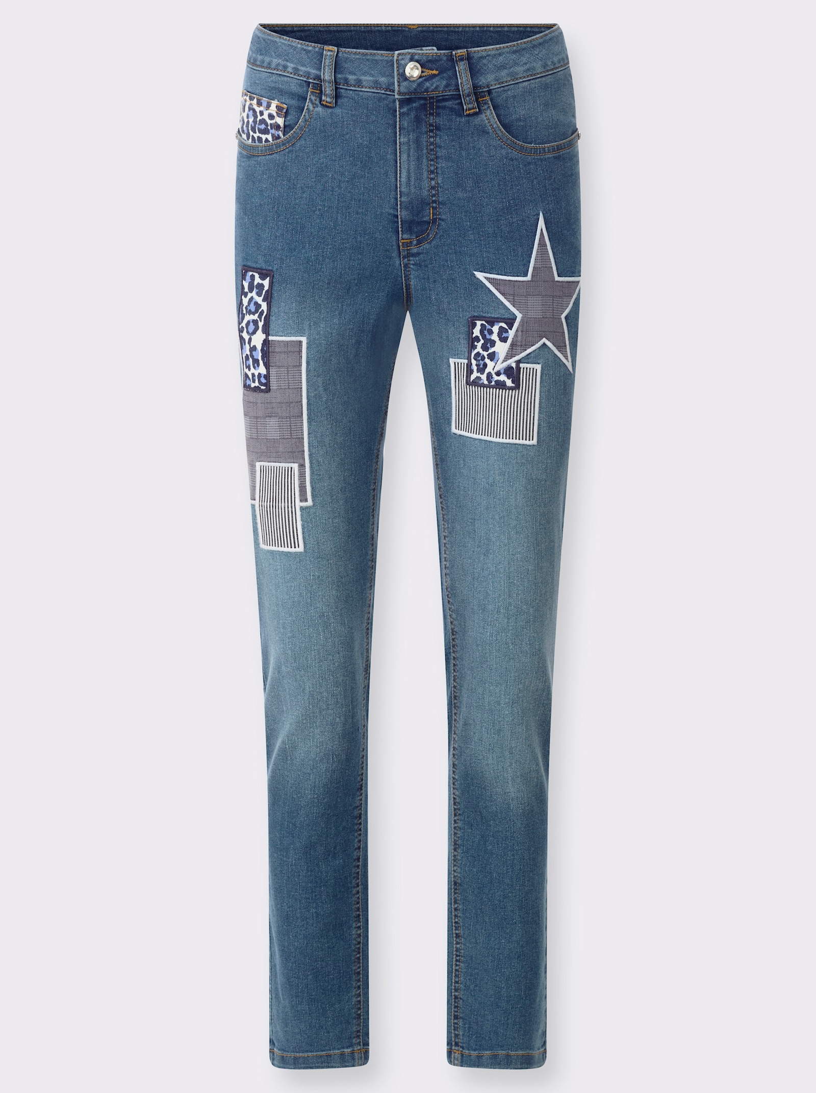 Jeans mit bedruckten Patches - blue-bleached