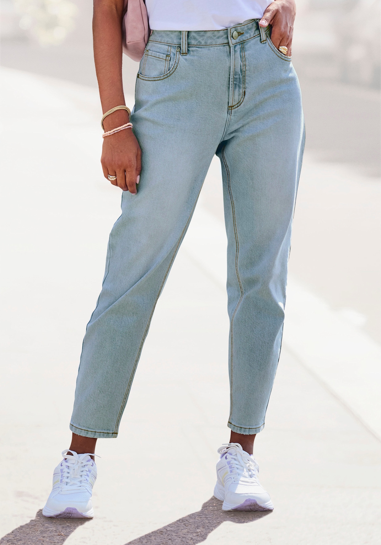 LASCANA Mom-Jeans - light blue washed