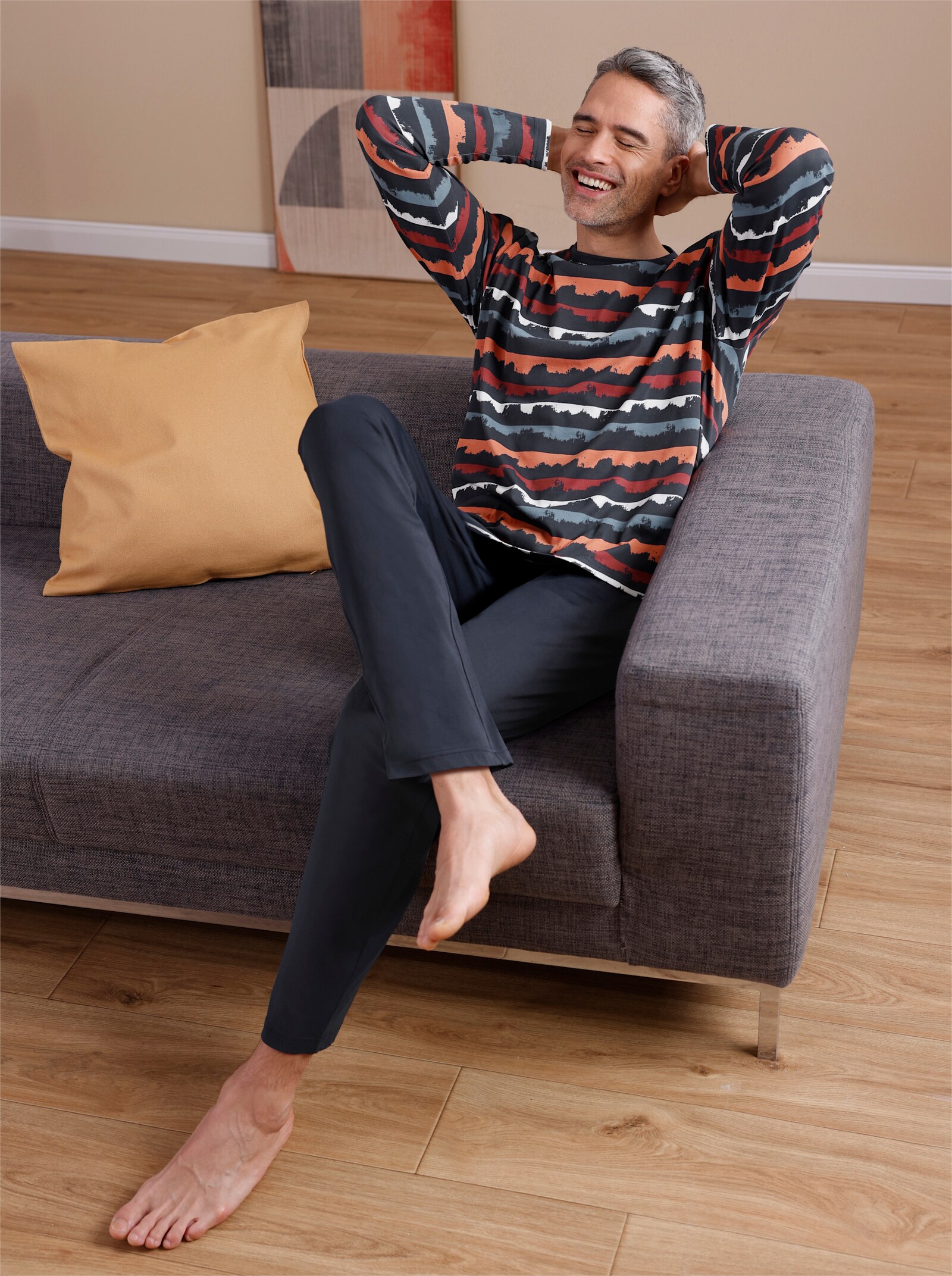 Hajo Schlafanzug mit Klimafasern - marine-papaya-bedruckt