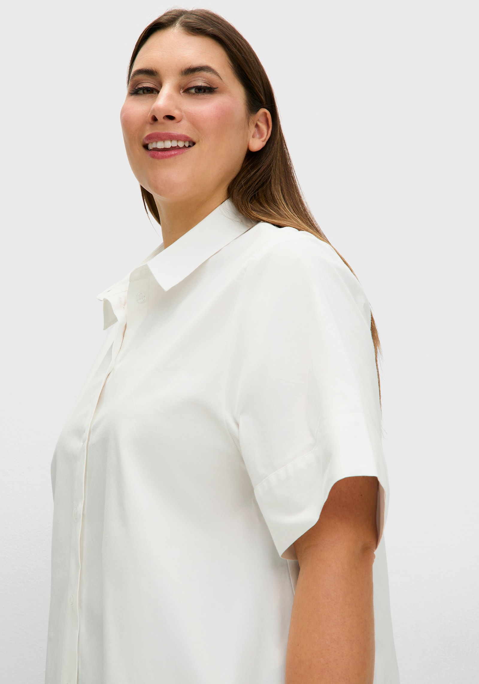 sheego Hemdbluse in weiter Form, mit Zipfelsaum - ecru