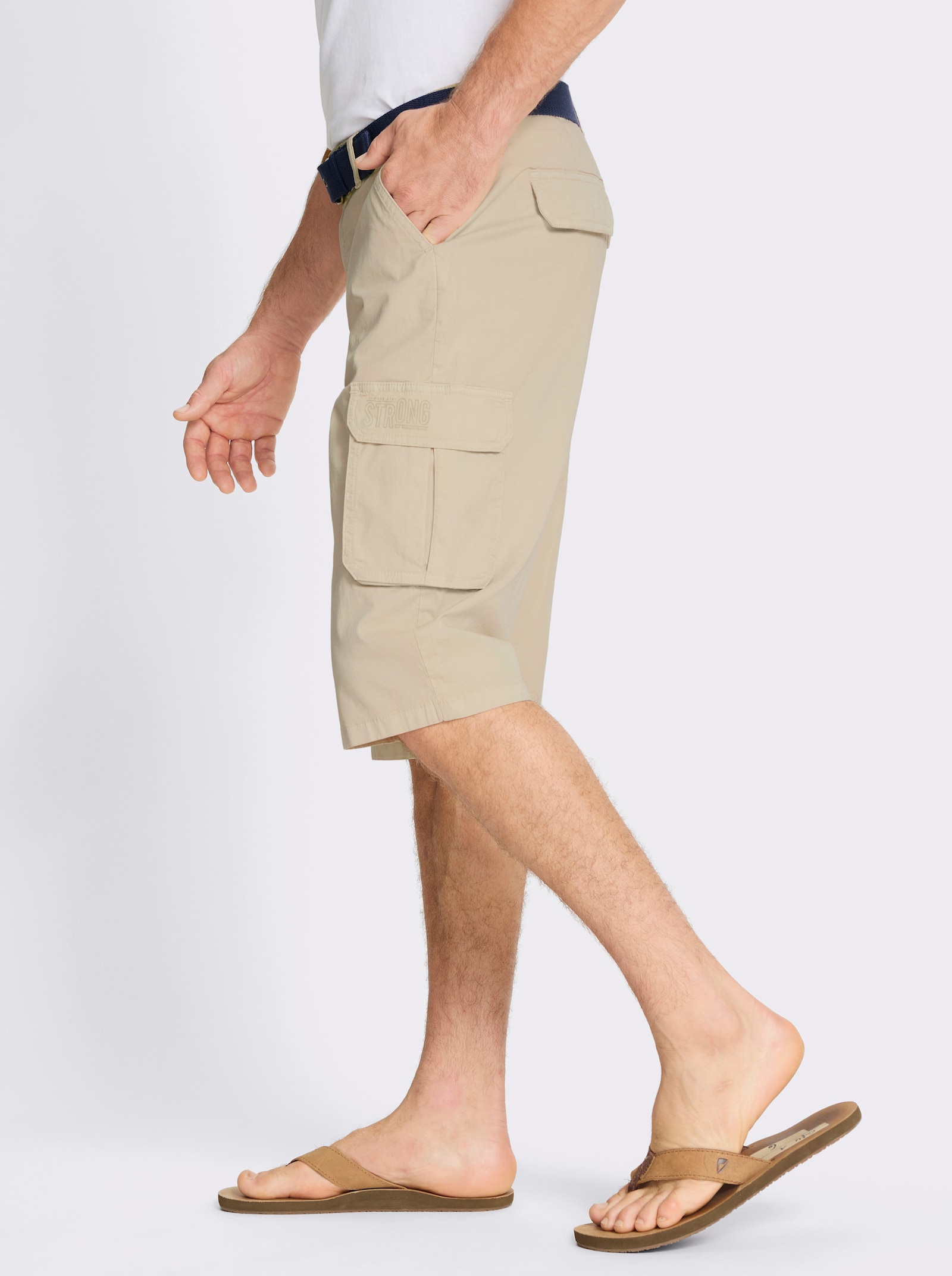 Bermudas in Twill-Qualität - sand