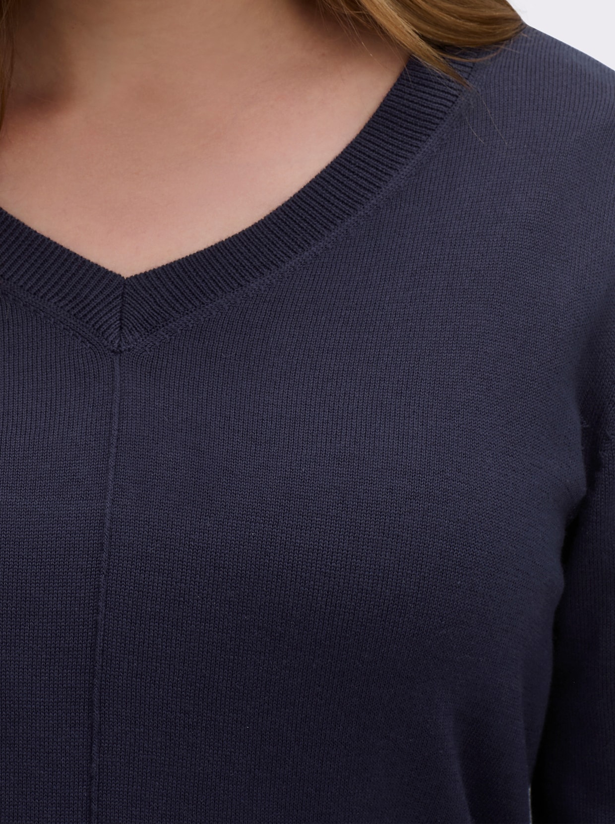 V-Ausschnitt-Pullover mit Biesen vorne - marine