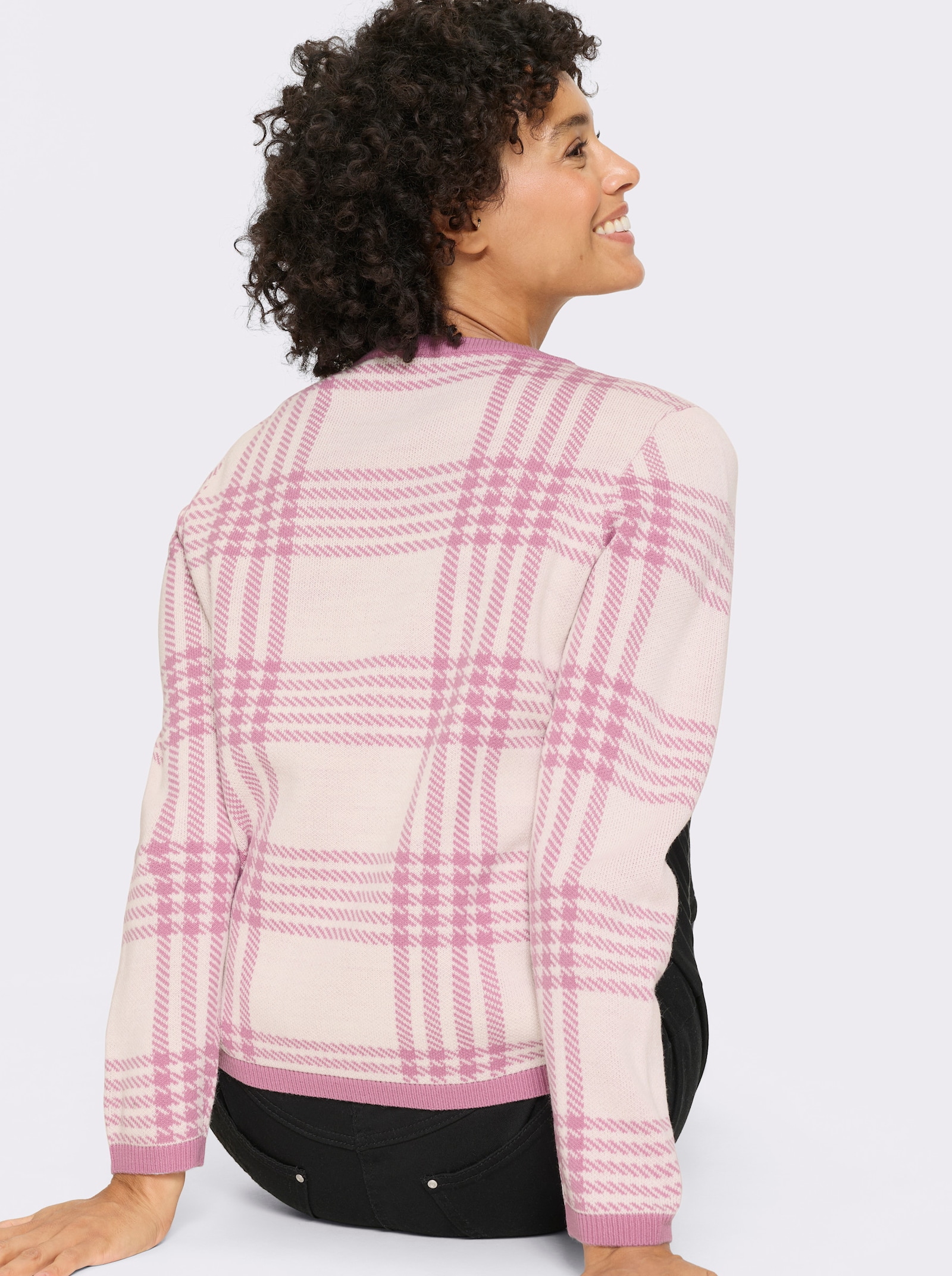 Rundhalspullover im Karo-Jacquardmuster - orchidee-ecru-gemustert