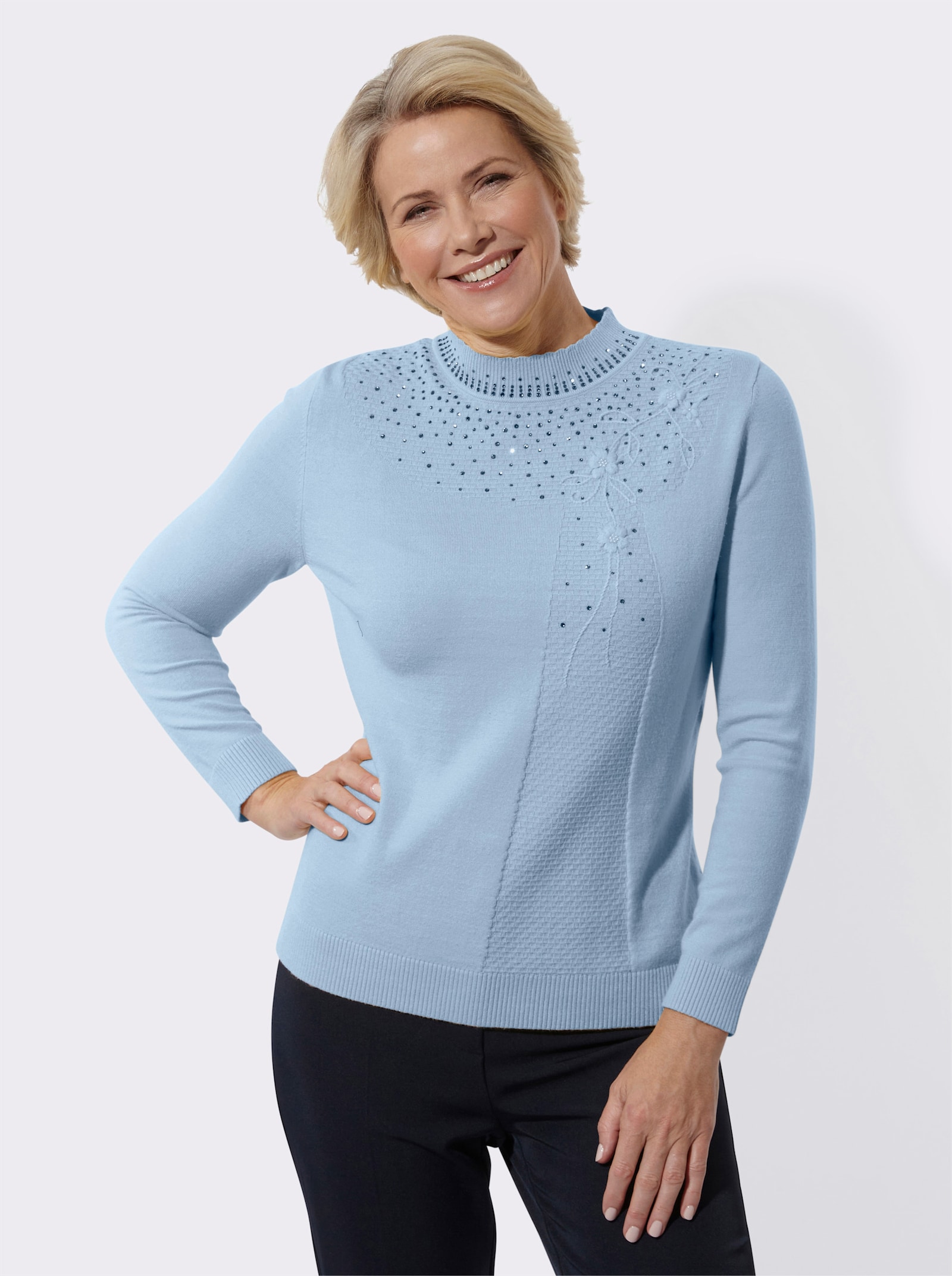 Stehkragenpullover mit Stickerei - hellblau