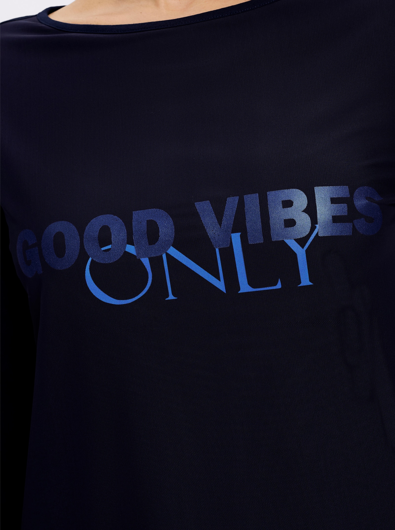 heine Langarmshirt mit Foliendruck - marine-eisblau