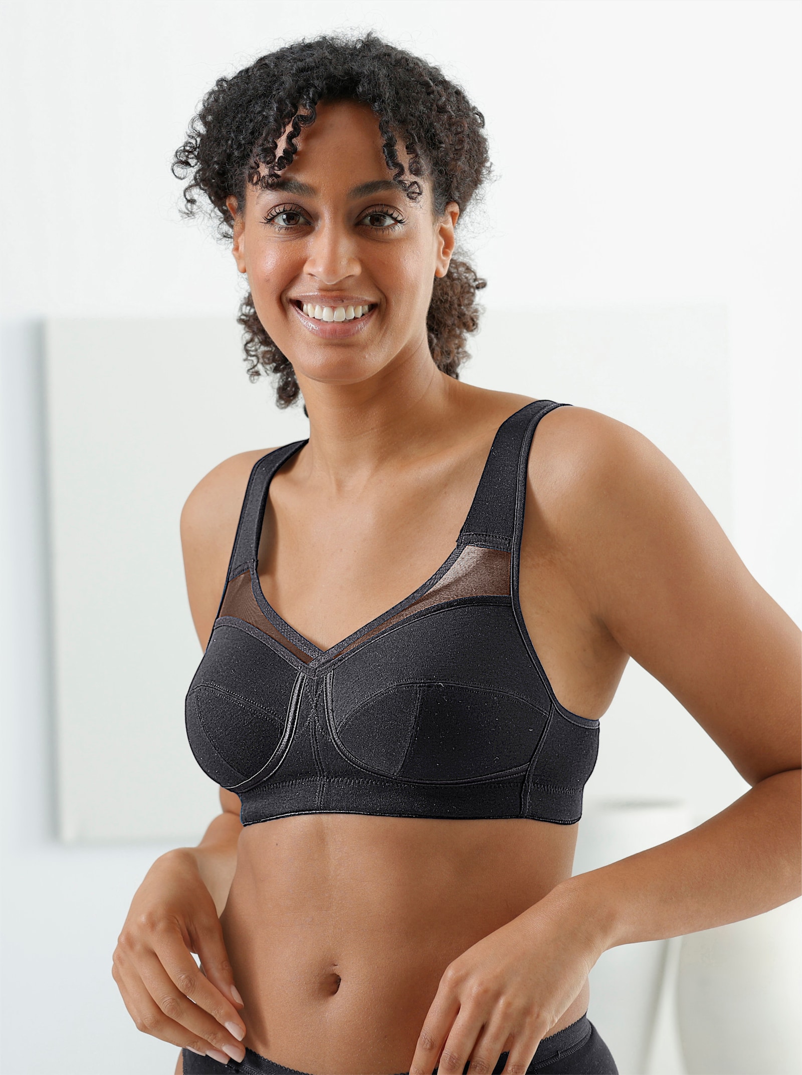 wäschepur Steunbeha zonder beugel met mesh-inzet - zwart