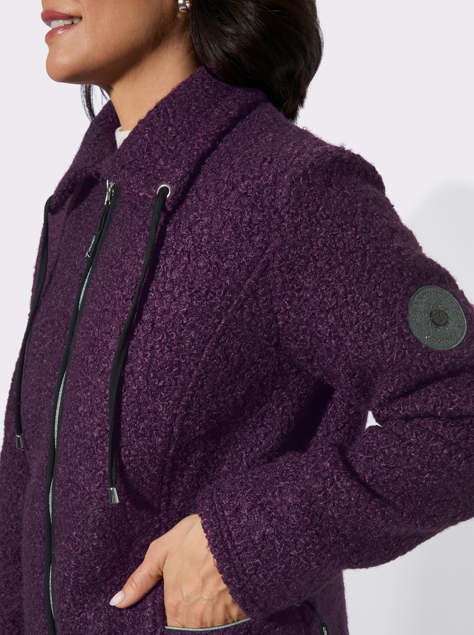 Boucléjacke mit kontrastfarbigen Details - traube