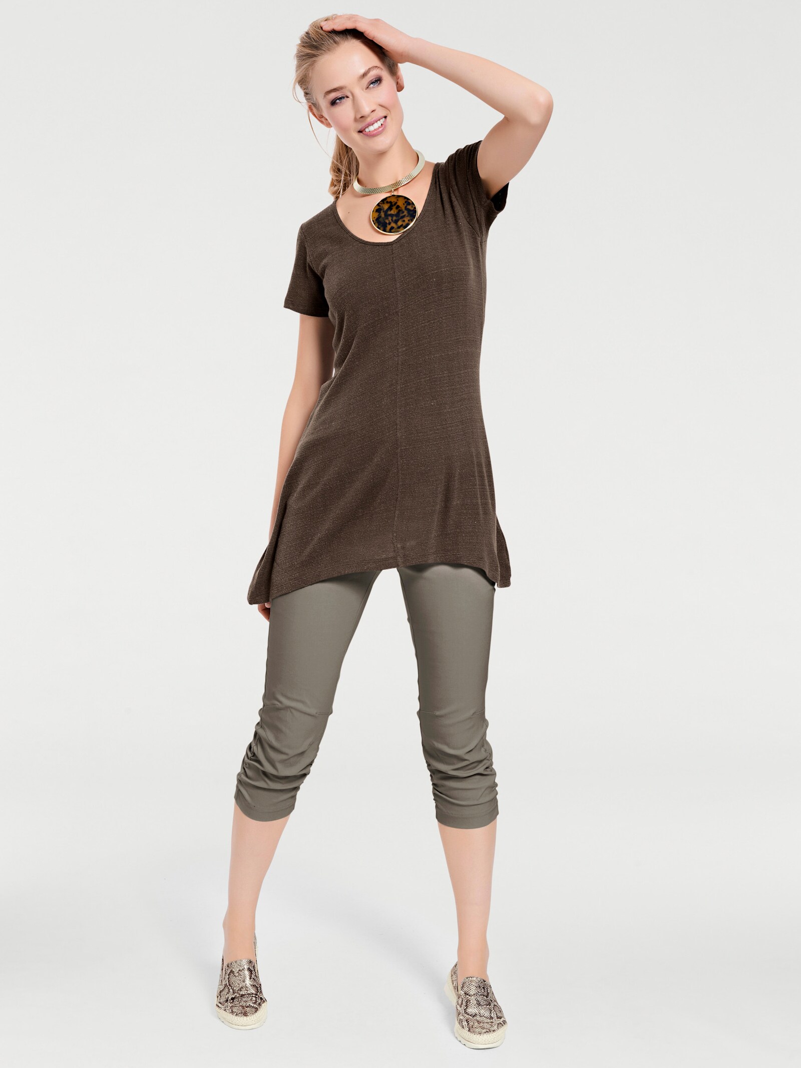 heine Caprihose mit Abnähern am Knie - oliv