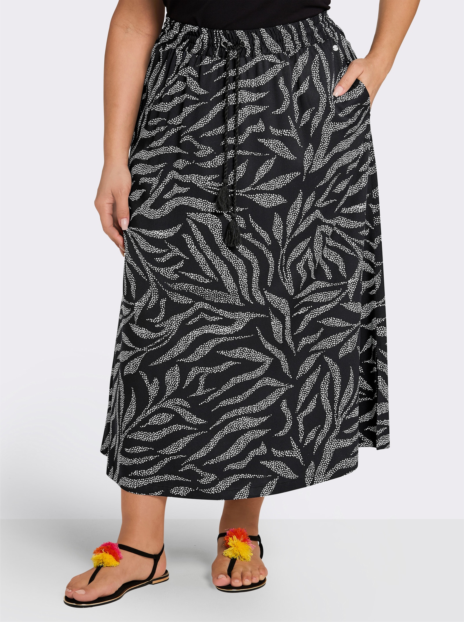 sheego Sommerrock mit Alloverprint - schwarz-ecru-bedruckt